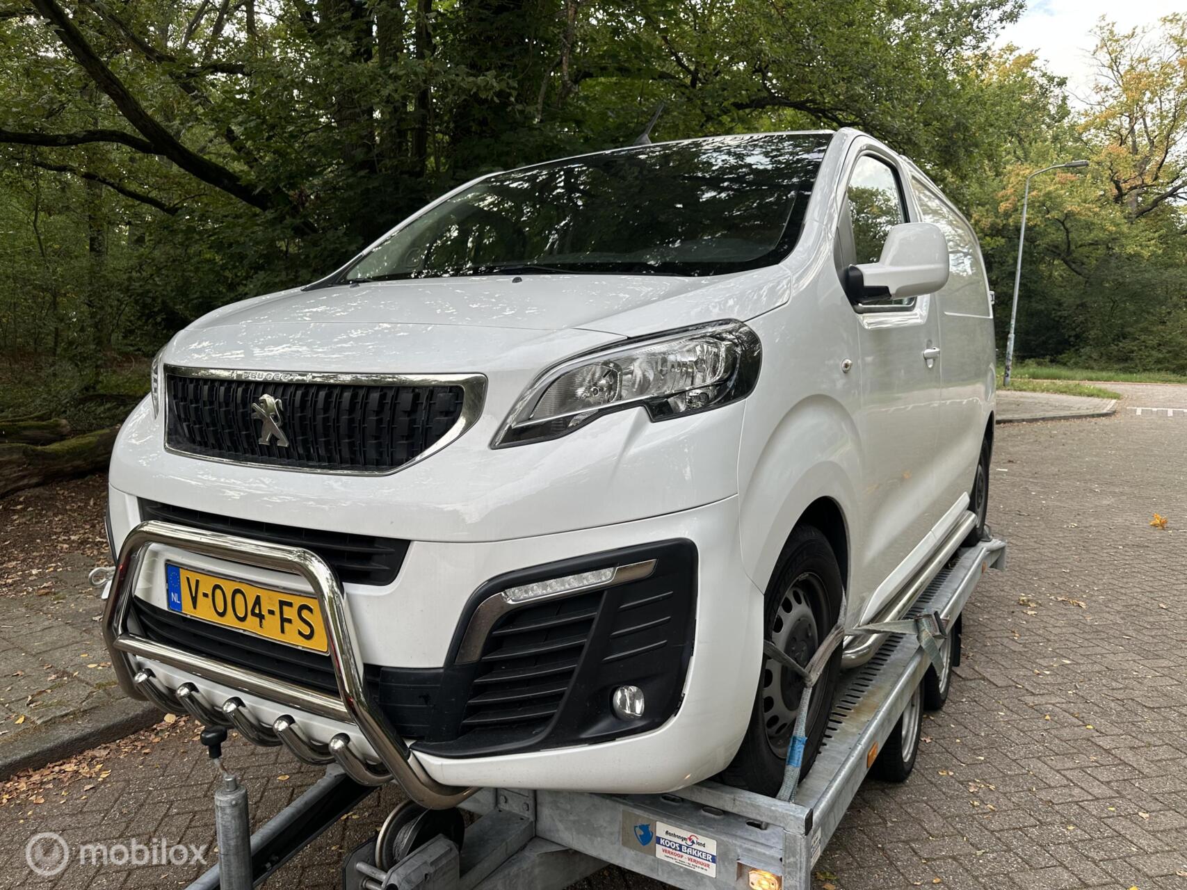 Peugeot Expert 231S 2.0 BlueHDI 120 Premium Pack !!!!let op motor defect !!engine broken!!! 2017 - voorkant