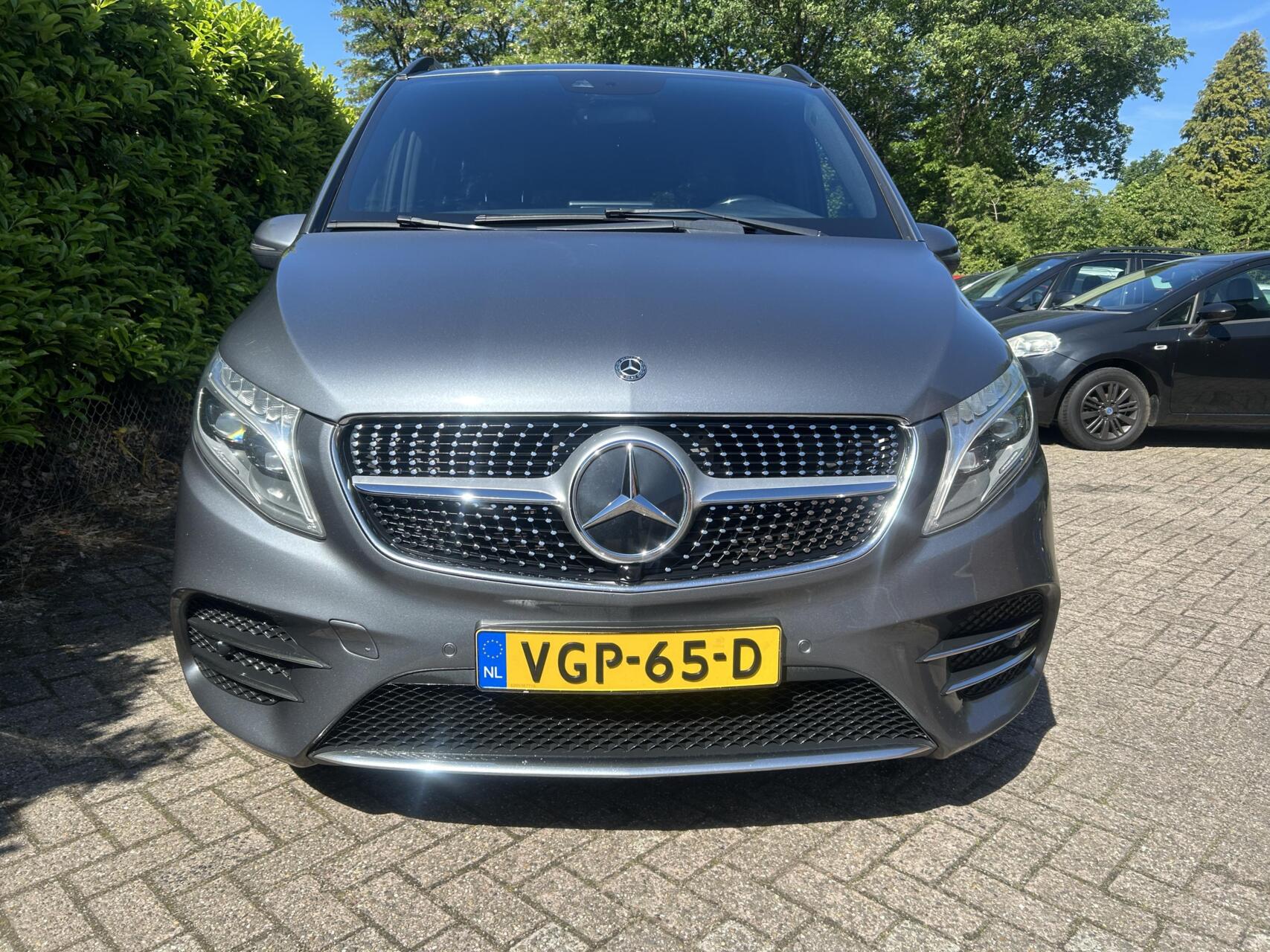 Foto van Mercedes-Benz V-klasse