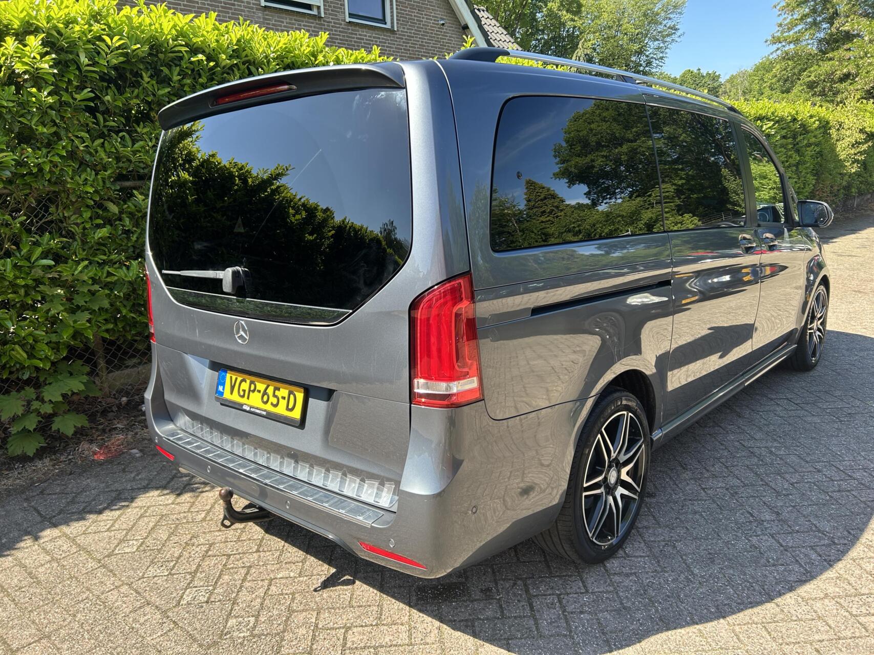 Foto van Mercedes-Benz V-klasse