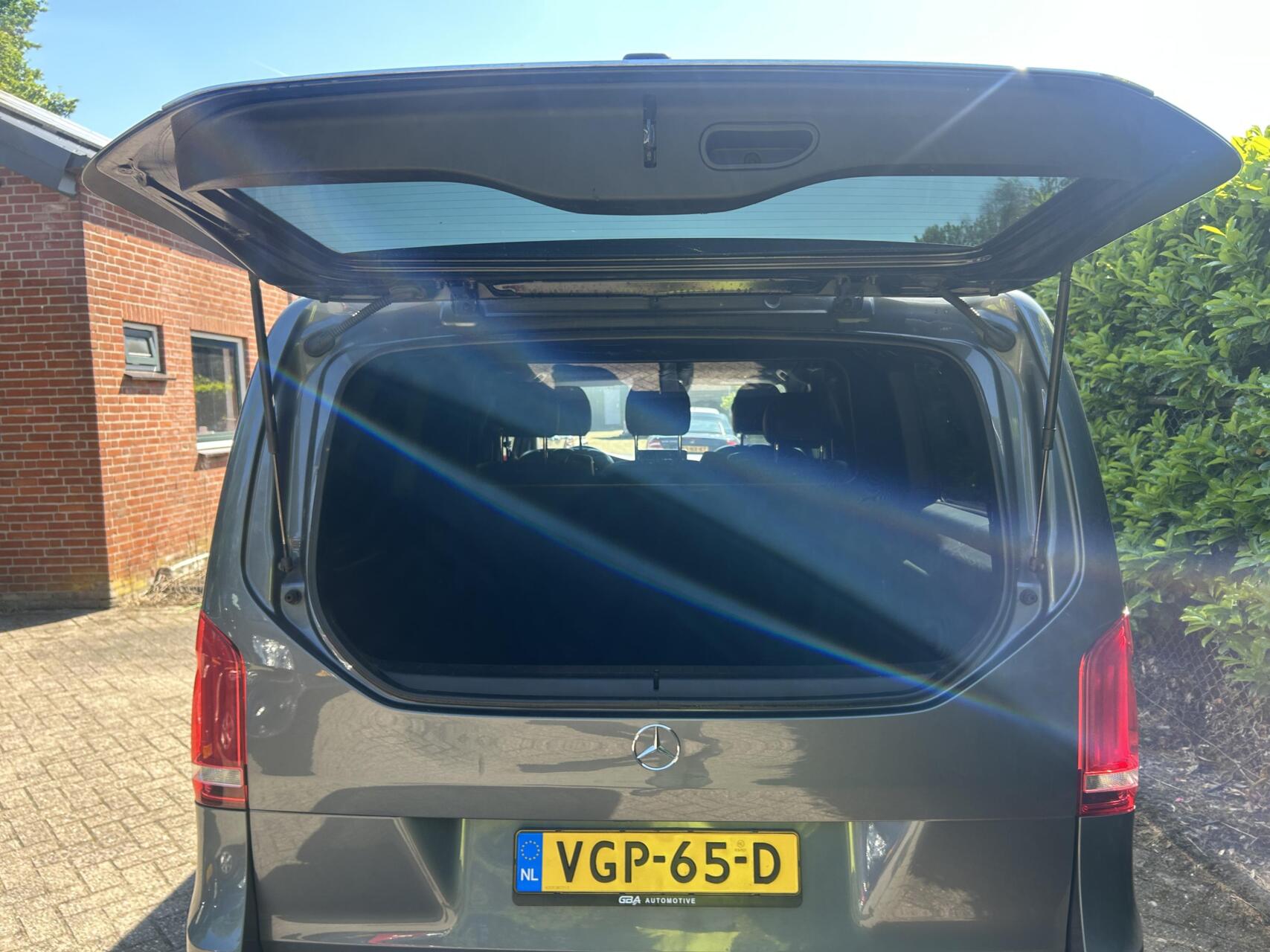 Foto van Mercedes-Benz V-klasse