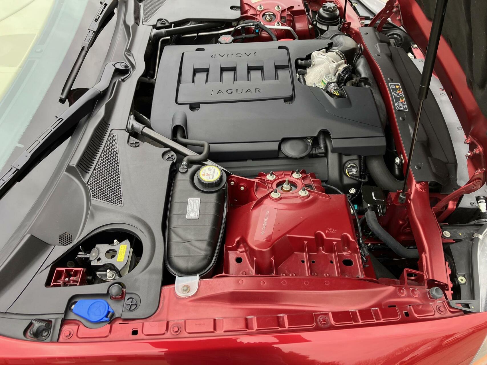 Foto van Jaguar XK