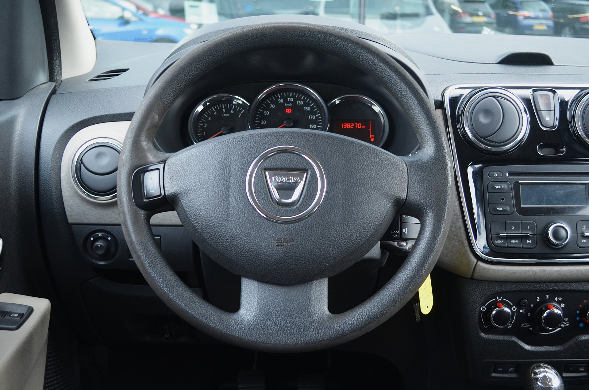 Foto van Dacia Lodgy