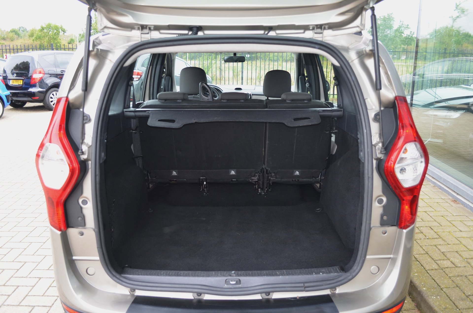 Foto van Dacia Lodgy