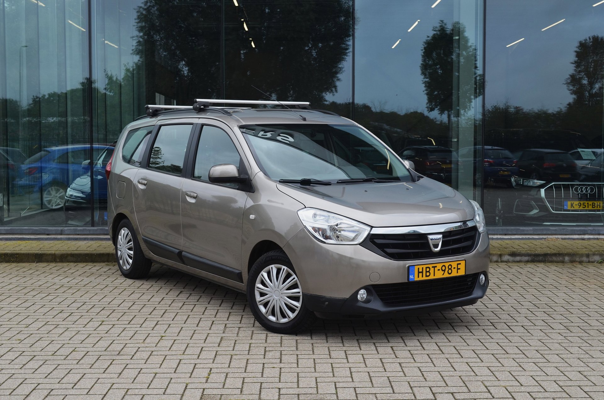 Foto van Dacia Lodgy