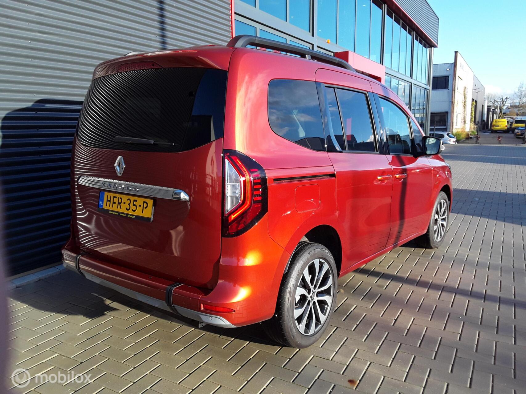 Foto van Renault Kangoo 1.3 Tce 130