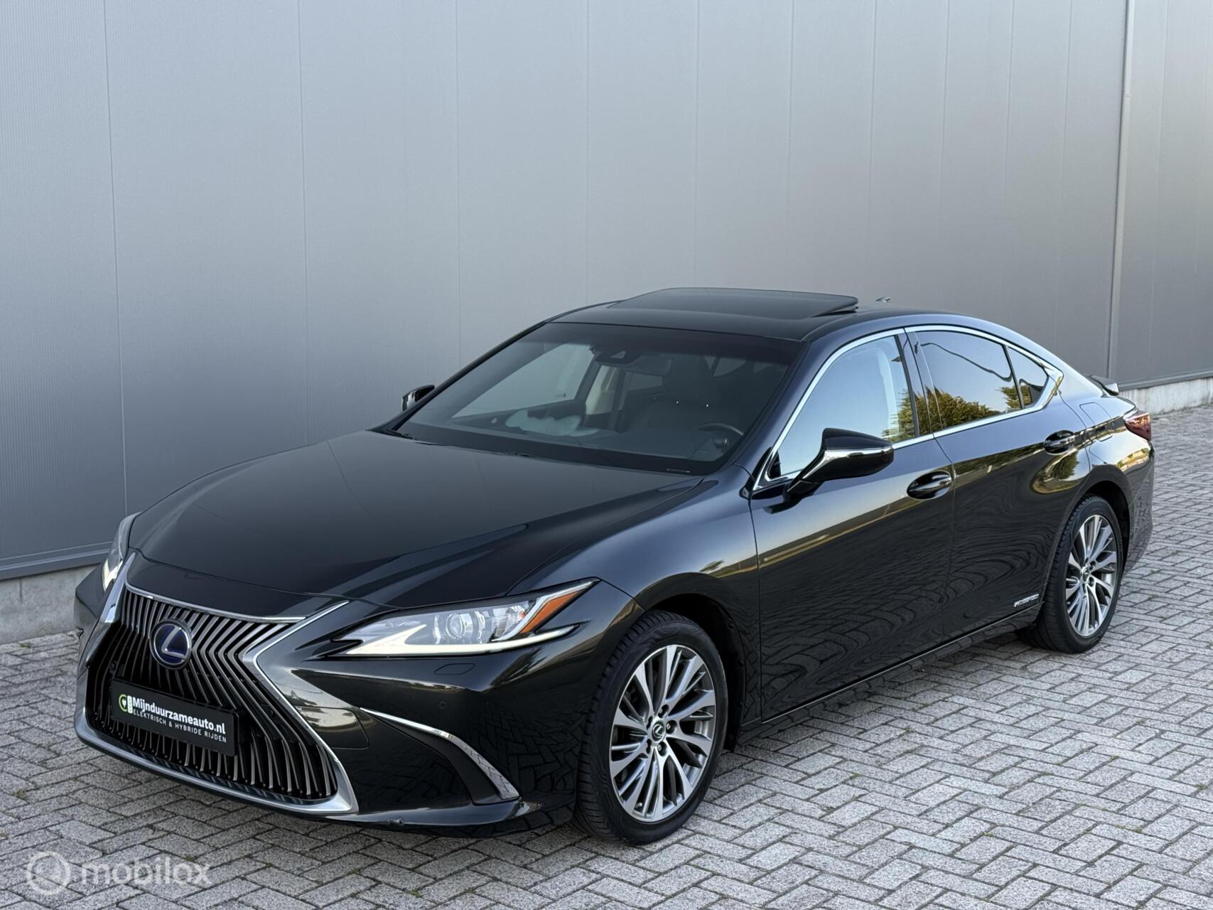 Foto van Lexus Lexus Es300h