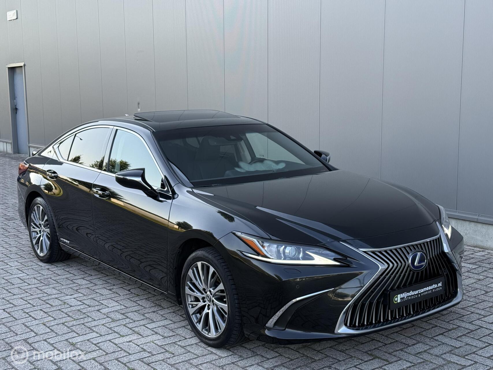 Foto van Lexus Lexus Es300h