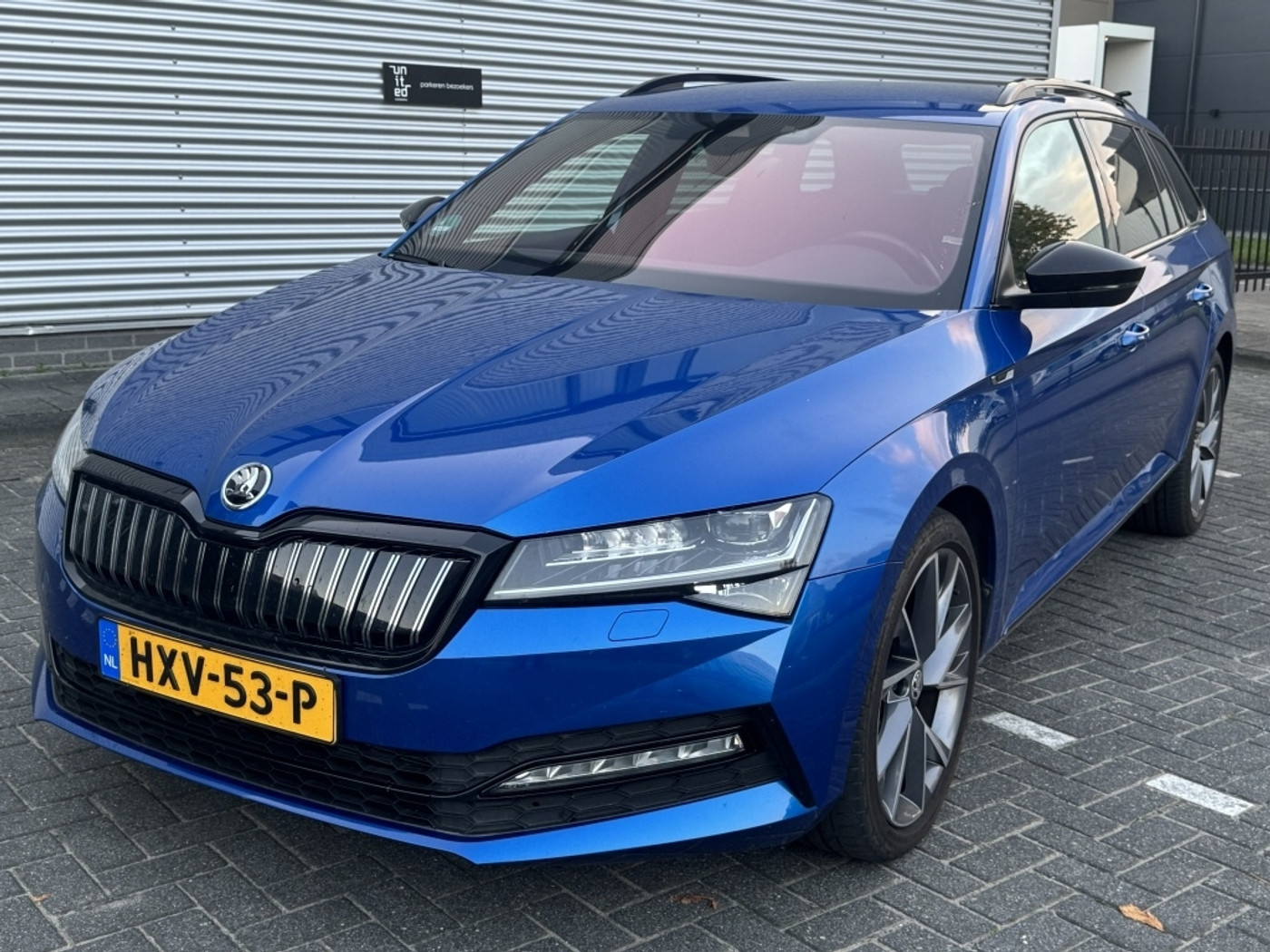 Skoda Superb Combi 1.4 TSI iV  Sport Line 2021 - voorkant