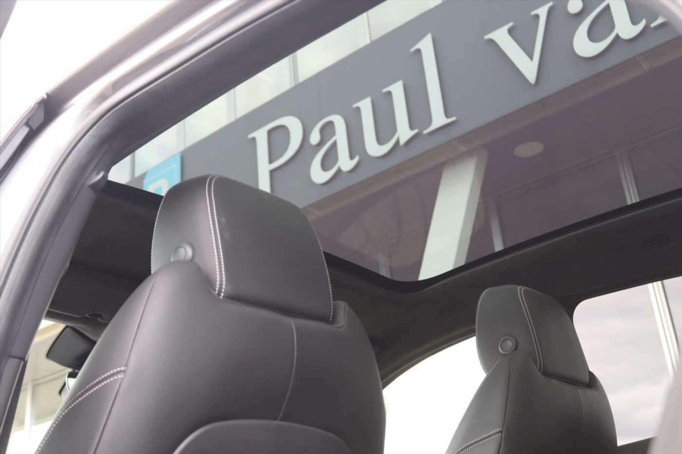 Foto van Jaguar E-pace