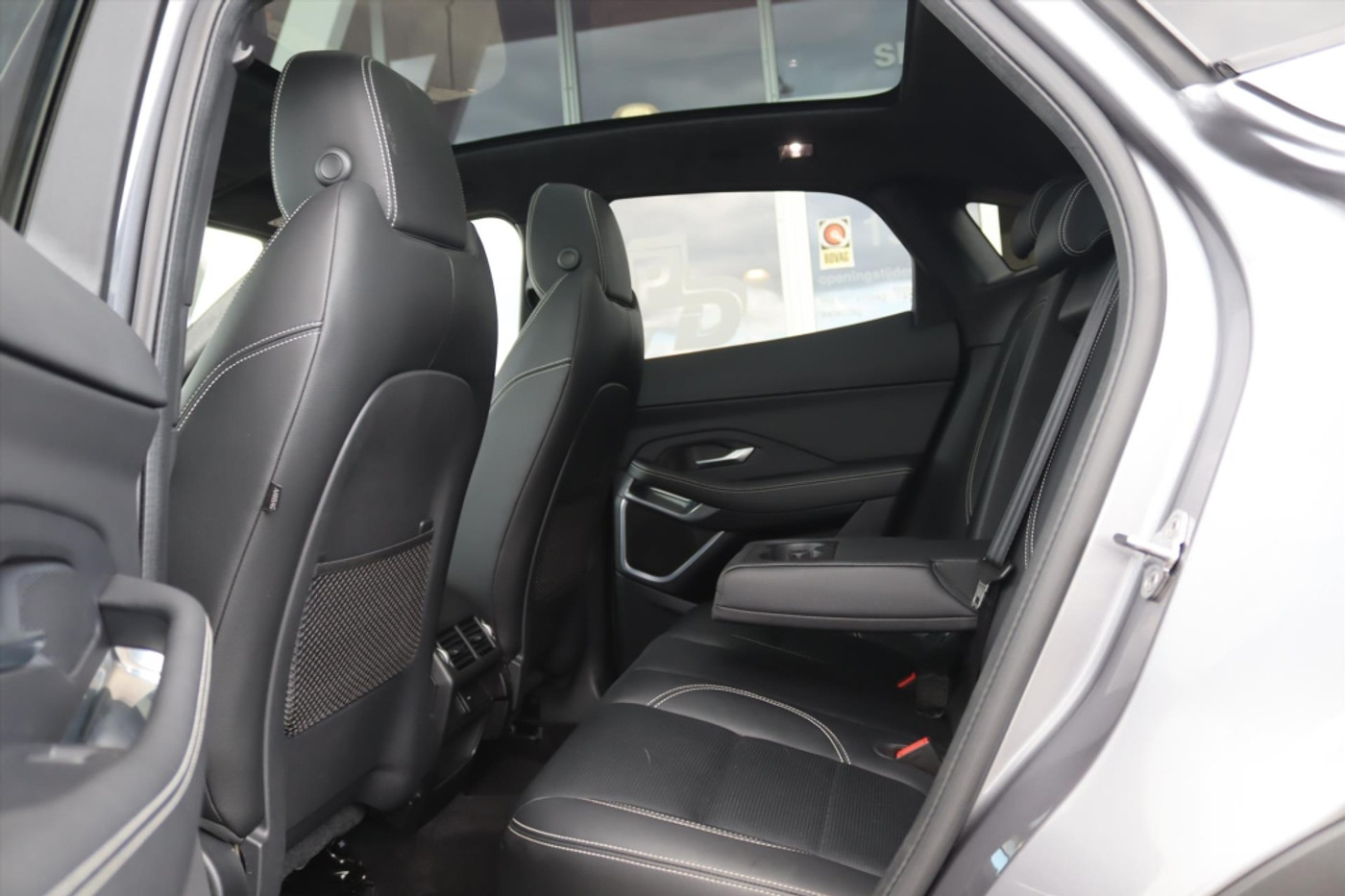 Foto van Jaguar E-pace