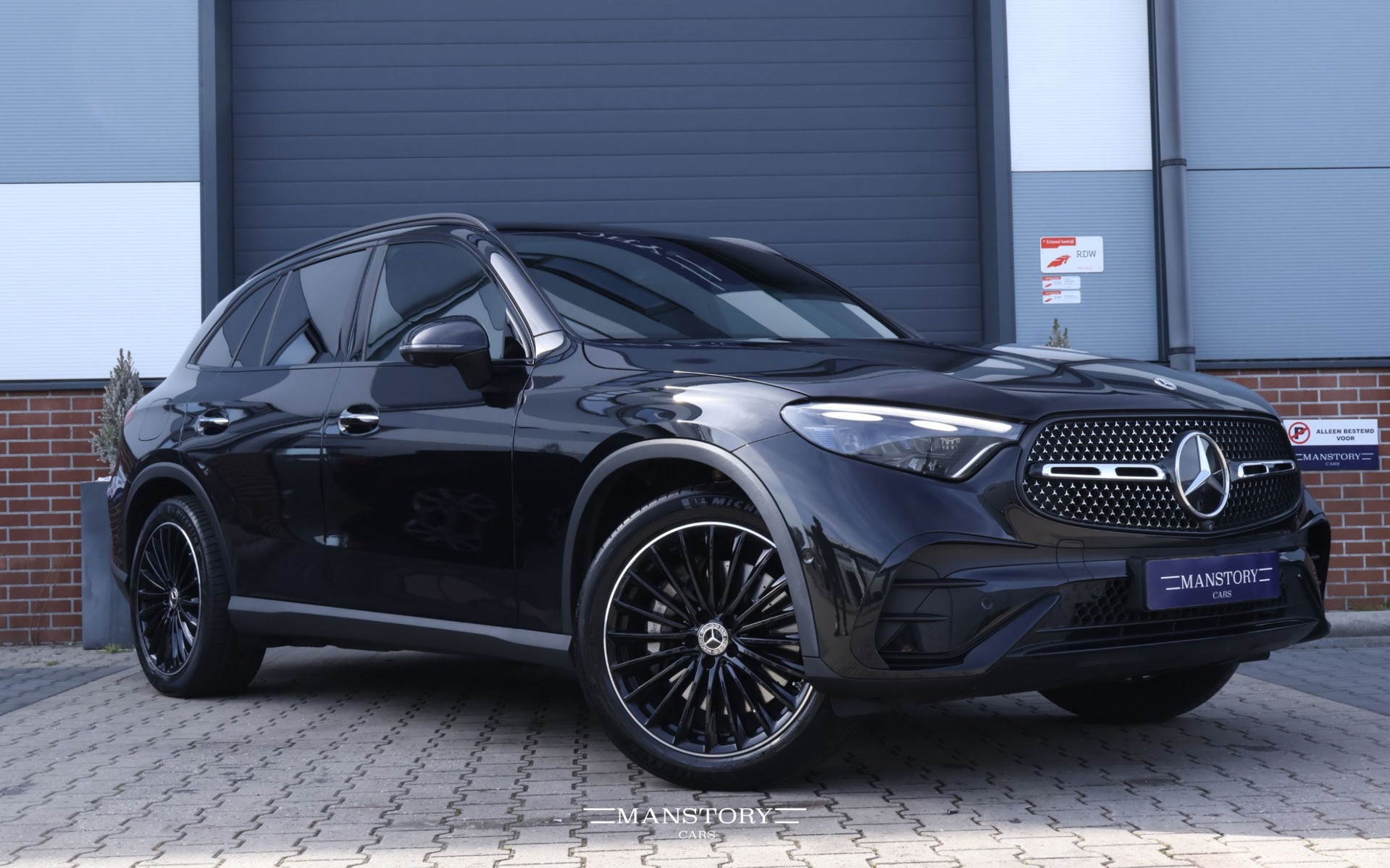 Mercedes-Benz Glc-klasse 300 4MATIC AMG Line 2024 - voorkant