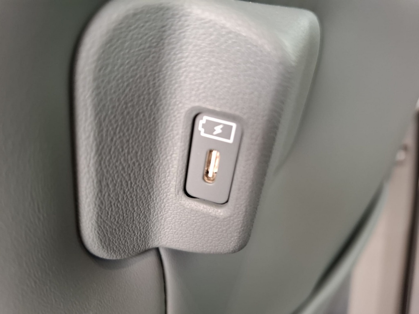 Foto van Kia Pv5 Passenger