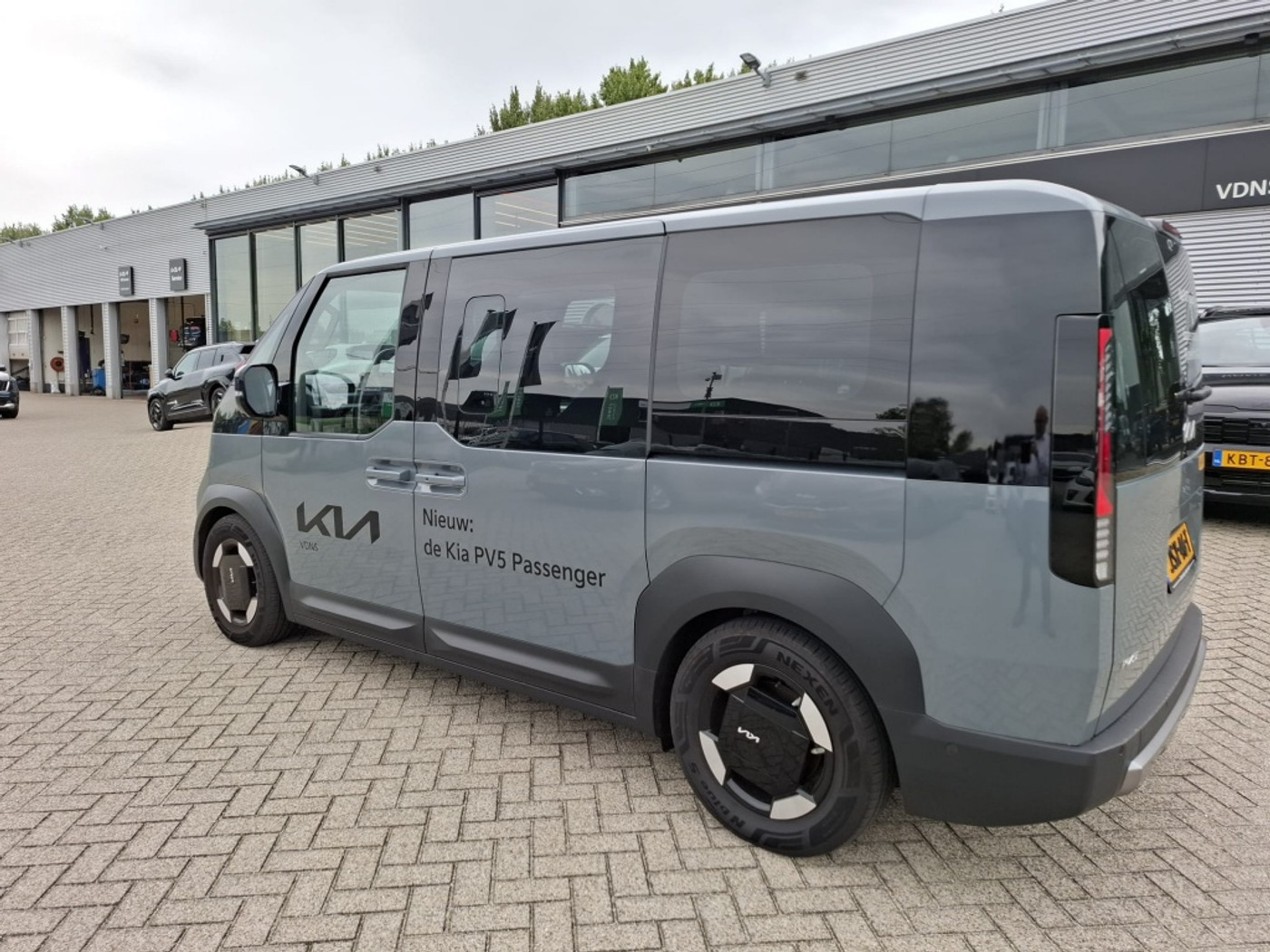 Foto van Kia Pv5 Passenger