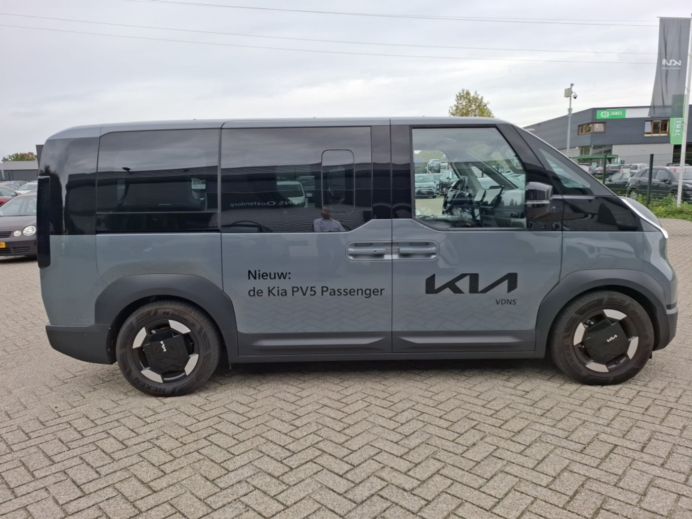 Foto van Kia Pv5 Passenger