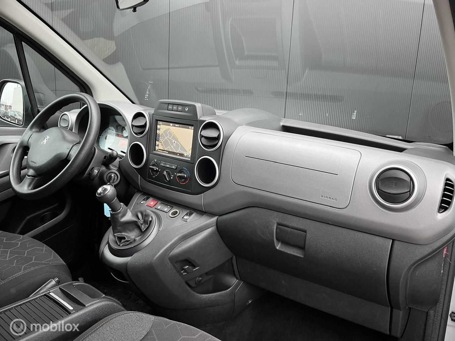 Foto van Peugeot Partner Tepee