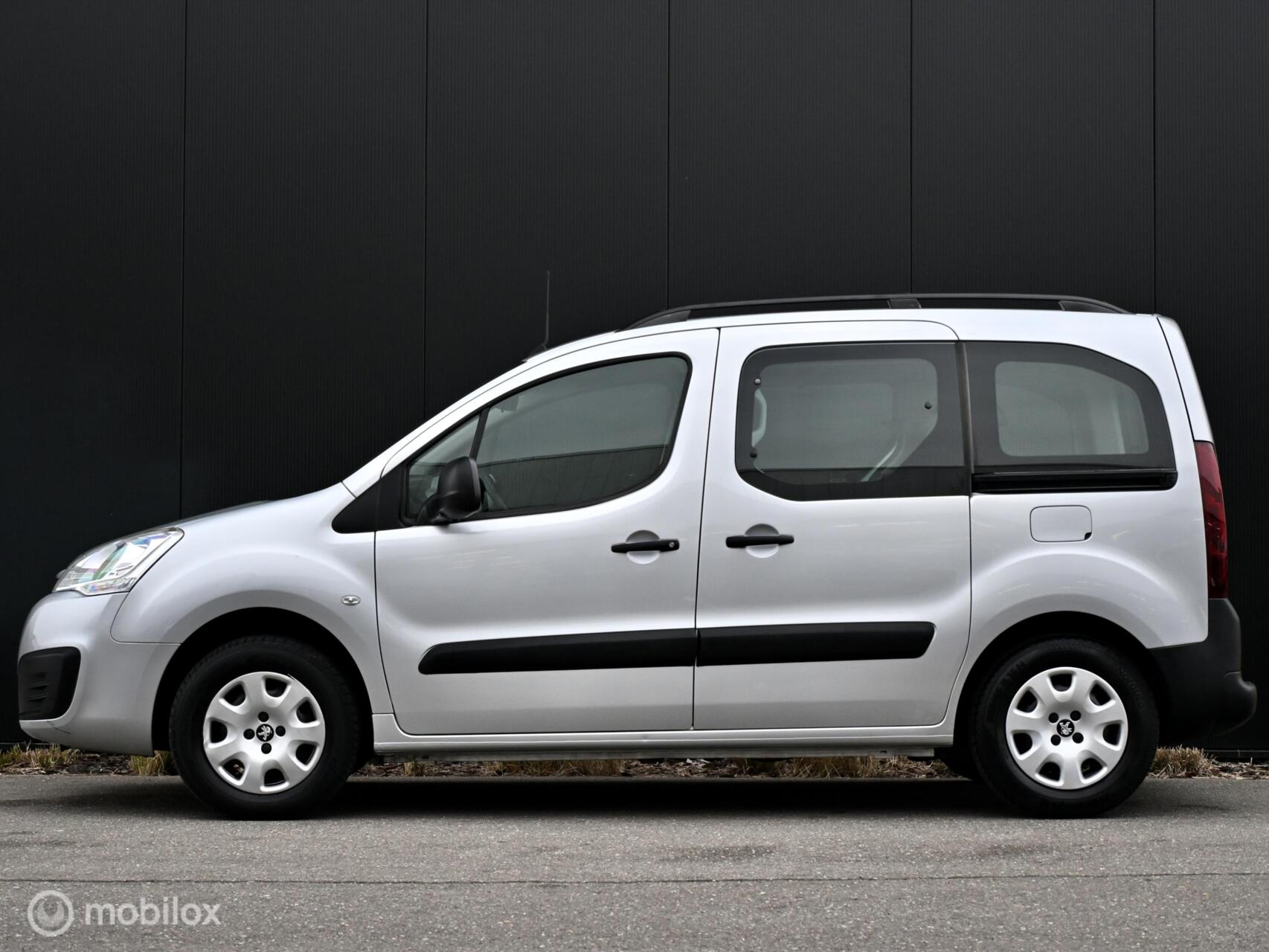 Foto van Peugeot Partner Tepee