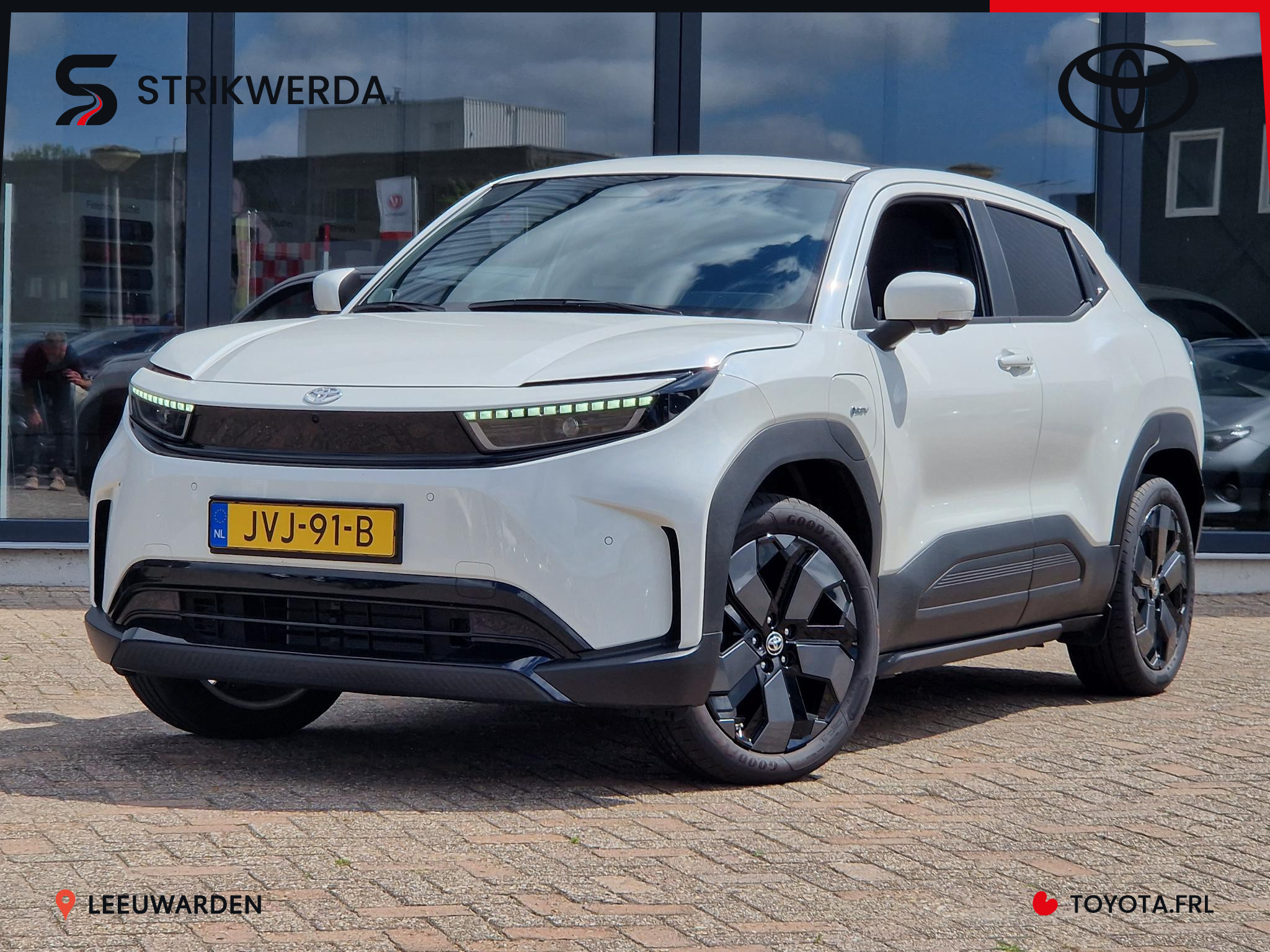 Toyota Urban Cruiser Executive 61 kWh 2026 - voorkant