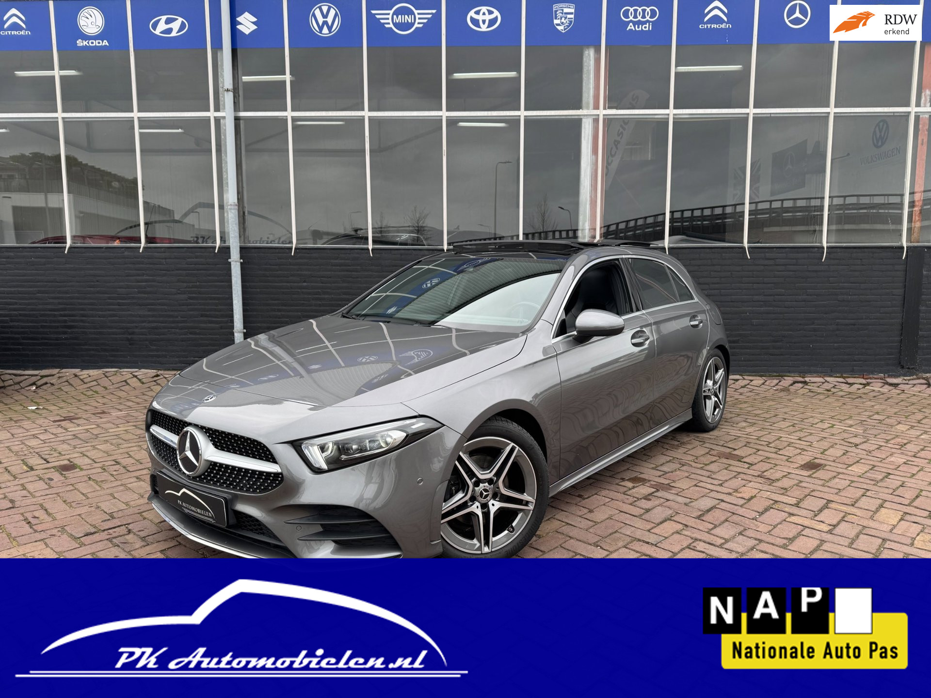 Mercedes-Benz A-klasse 180 Business Solution AMG **PANODAK+STOELVERW+LED** 2019 - voorkant