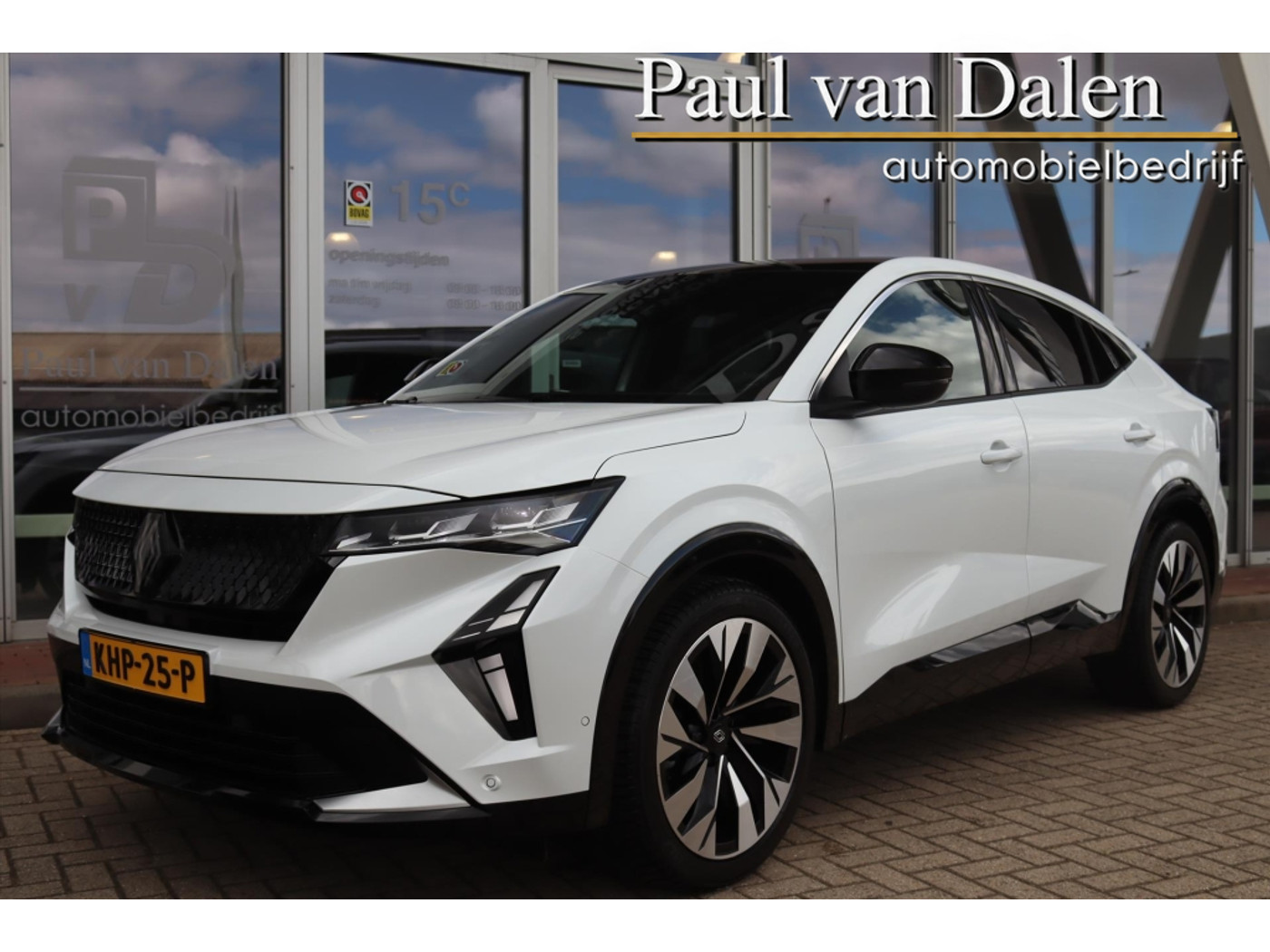 Renault Rafale E-Tech FULL HYBRID 200PK TECHNO Panodak | Navi | Adapt.Cruise | Virtual Cockp. | Keyless | Sfeerverl. | Stoel/Stuur/Voorruitverw. | Camera | 2025 - voorkant