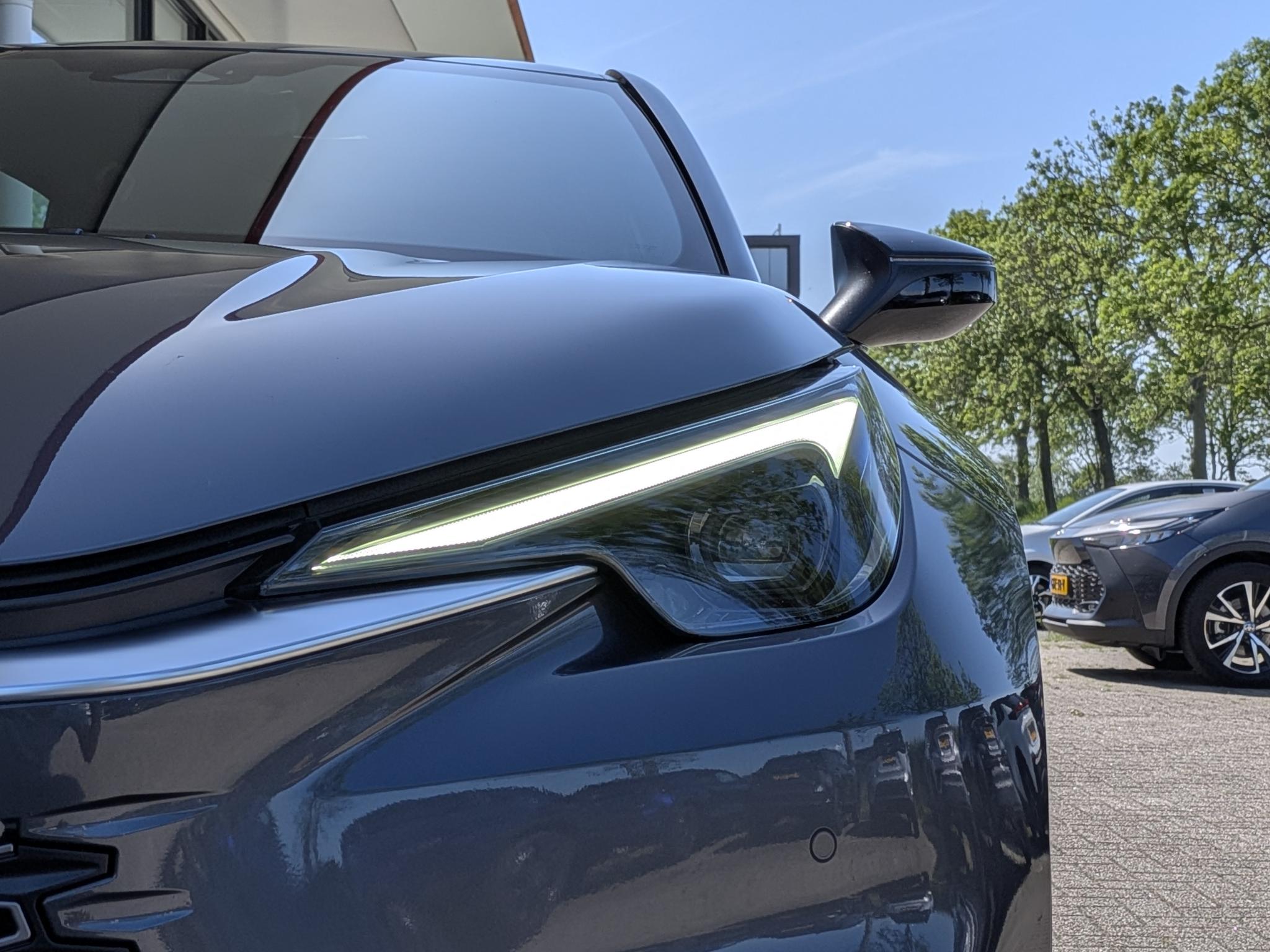 Foto van Lexus LBX