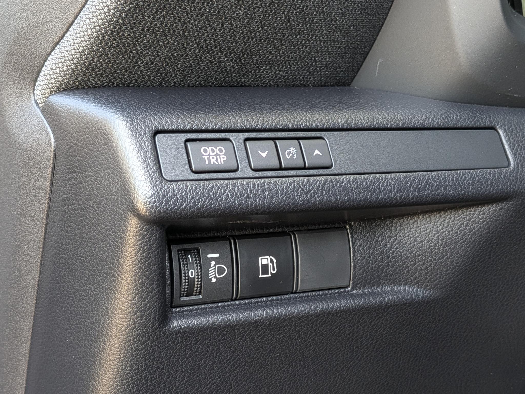 Foto van Lexus LBX