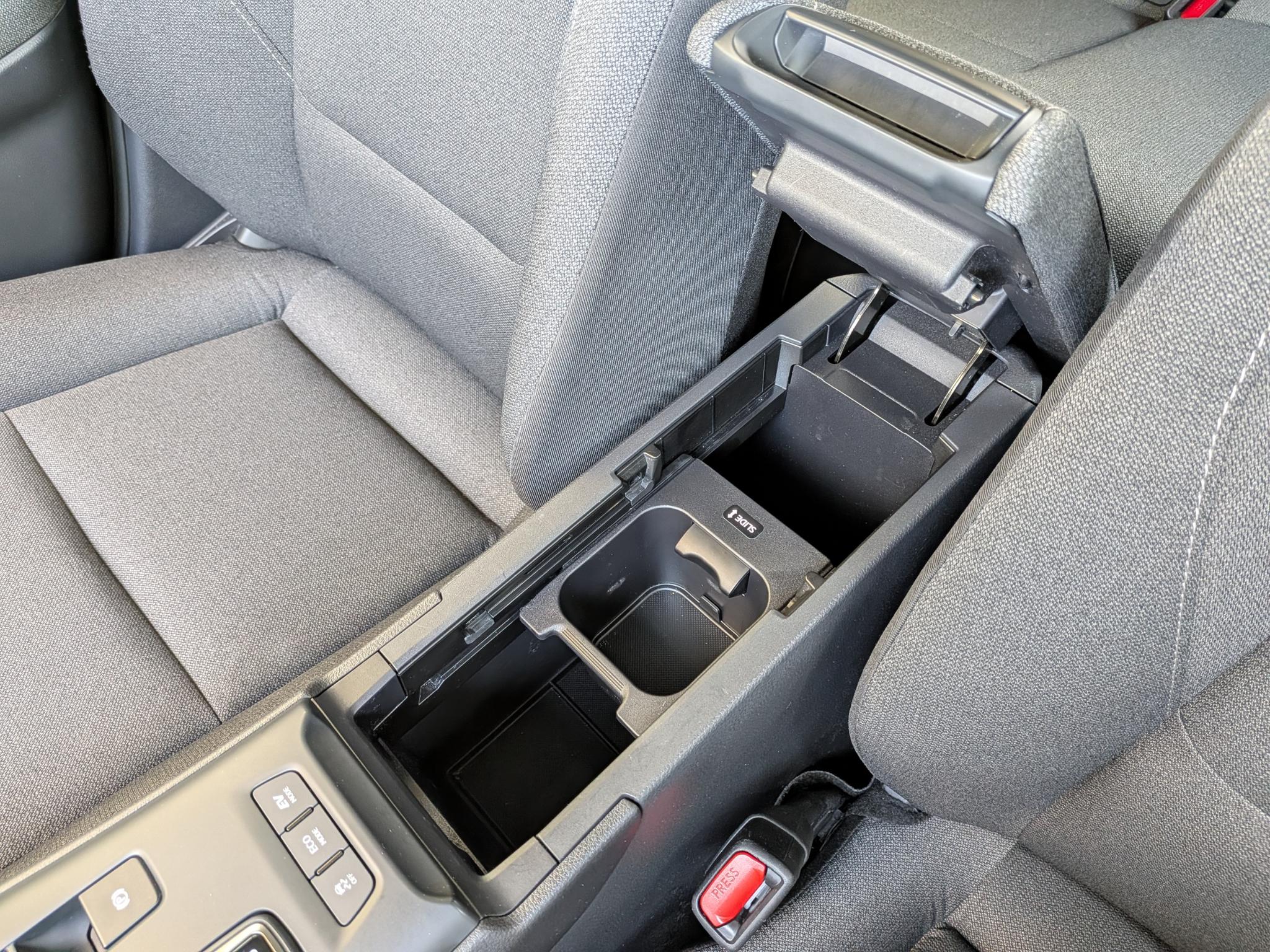 Foto van Lexus LBX