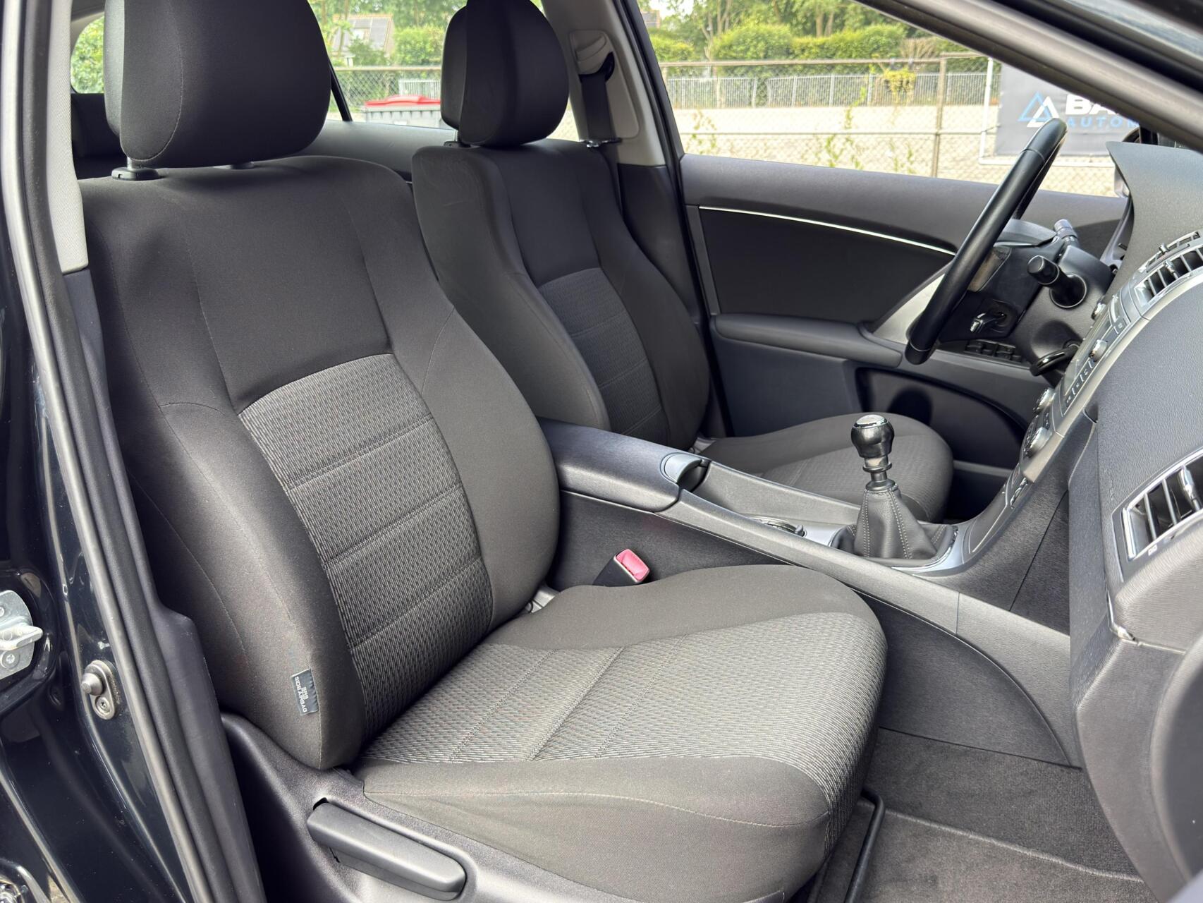 Foto van Toyota Avensis Wagon