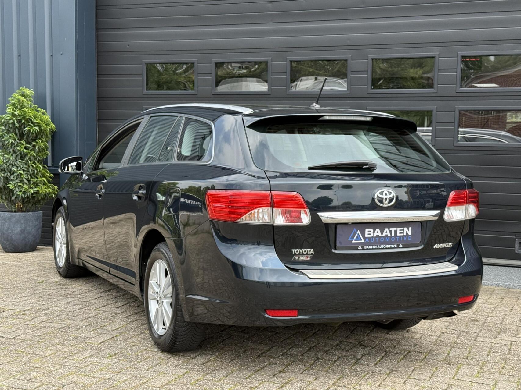 Foto van Toyota Avensis Wagon