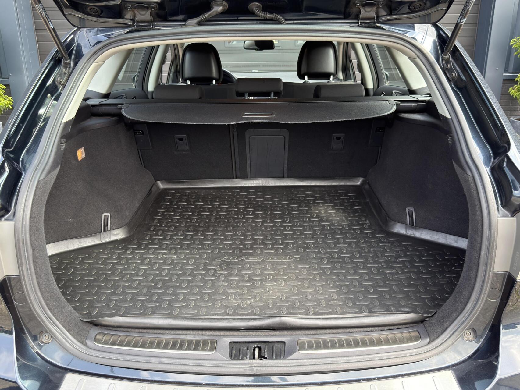 Foto van Toyota Avensis Wagon