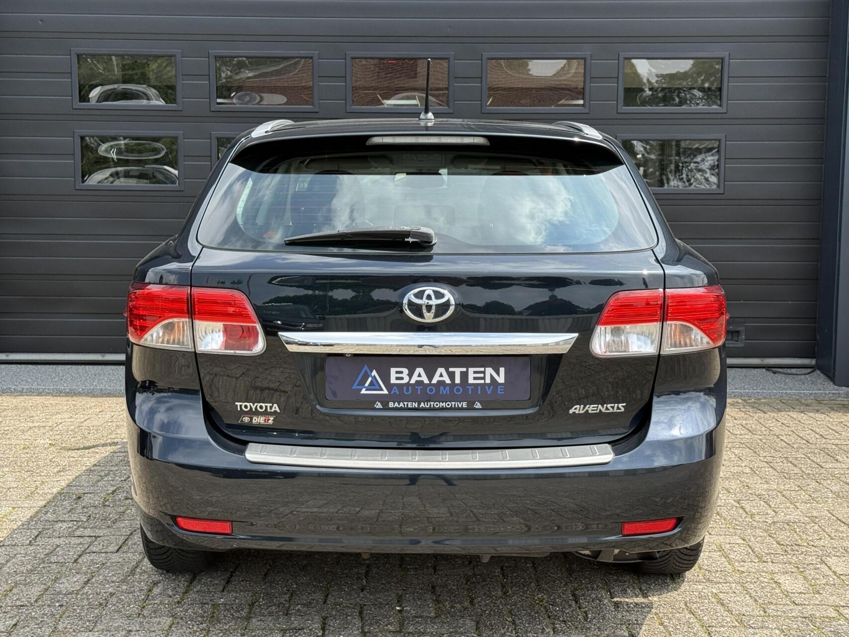 Foto van Toyota Avensis Wagon