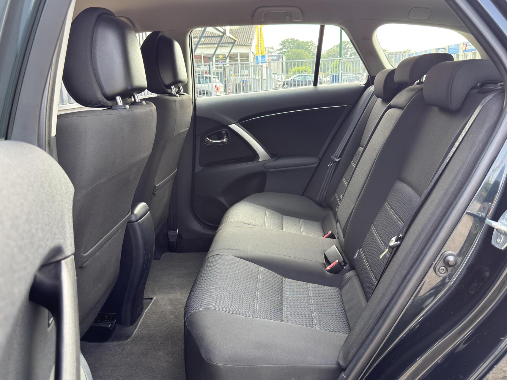 Foto van Toyota Avensis Wagon
