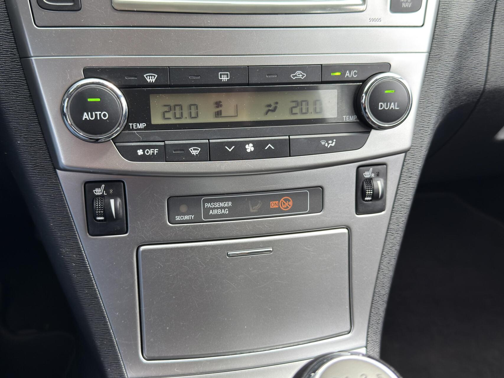 Foto van Toyota Avensis Wagon