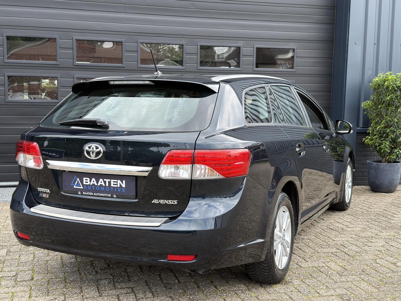 Foto van Toyota Avensis Wagon