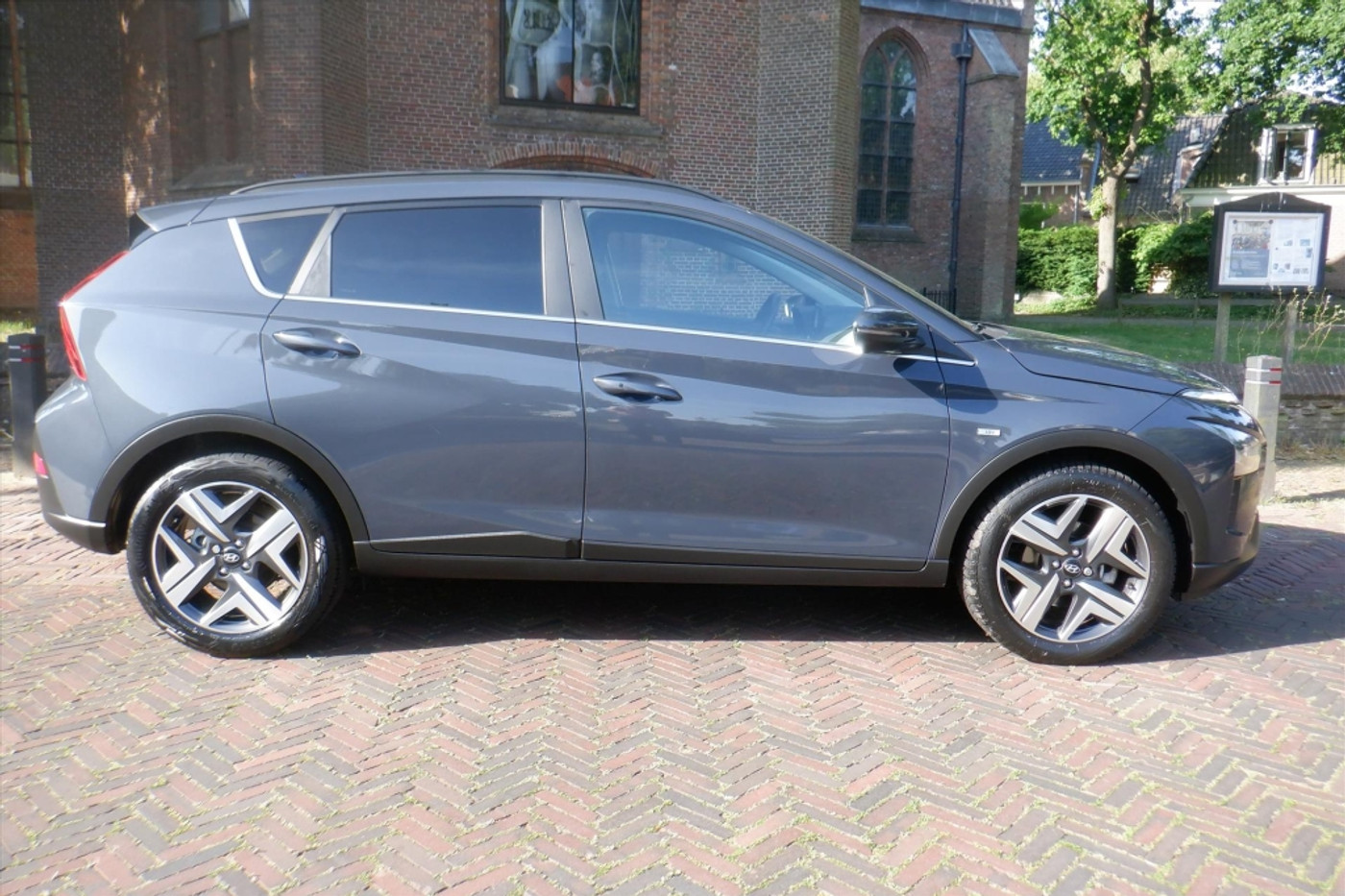 Hyundai Bayon 1.0 T-GDI 48V 100PK 7DCT-CAMERA- Comfort Smart 2023 - voorkant