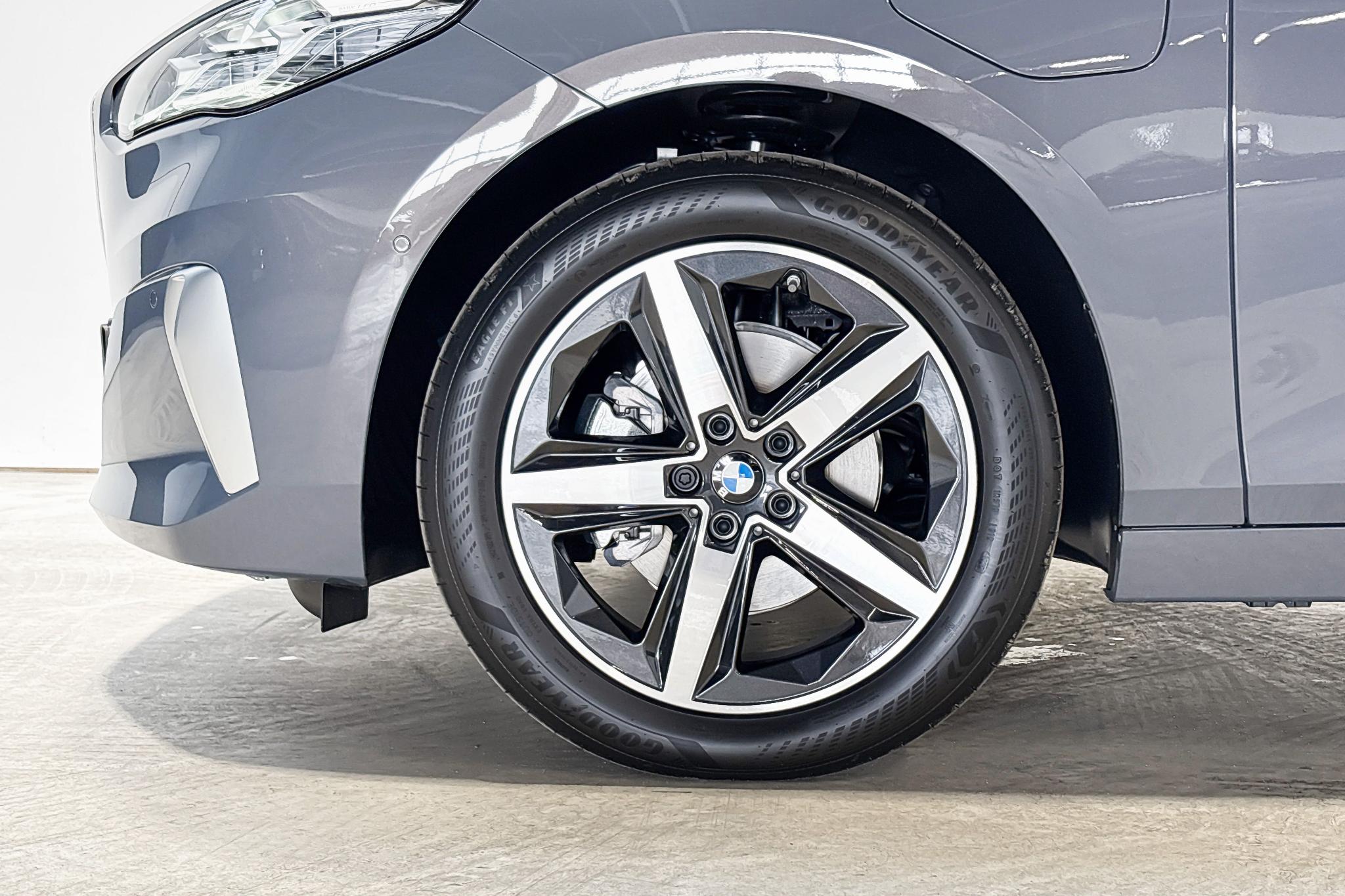 Foto van BMW 225e xDrive Active Tourer
