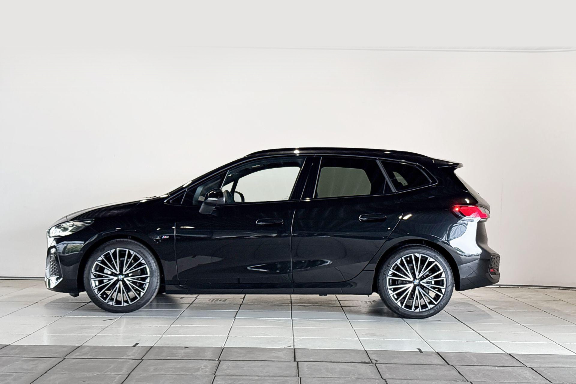 Foto van BMW 220i Active Tourer
