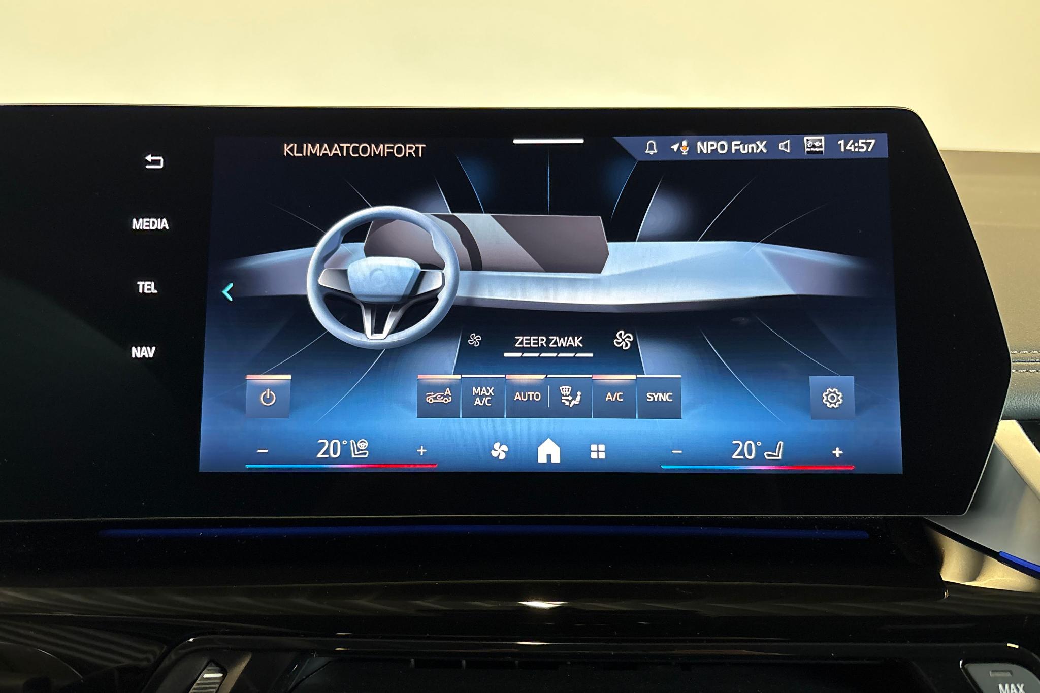 Foto van BMW 220i Active Tourer