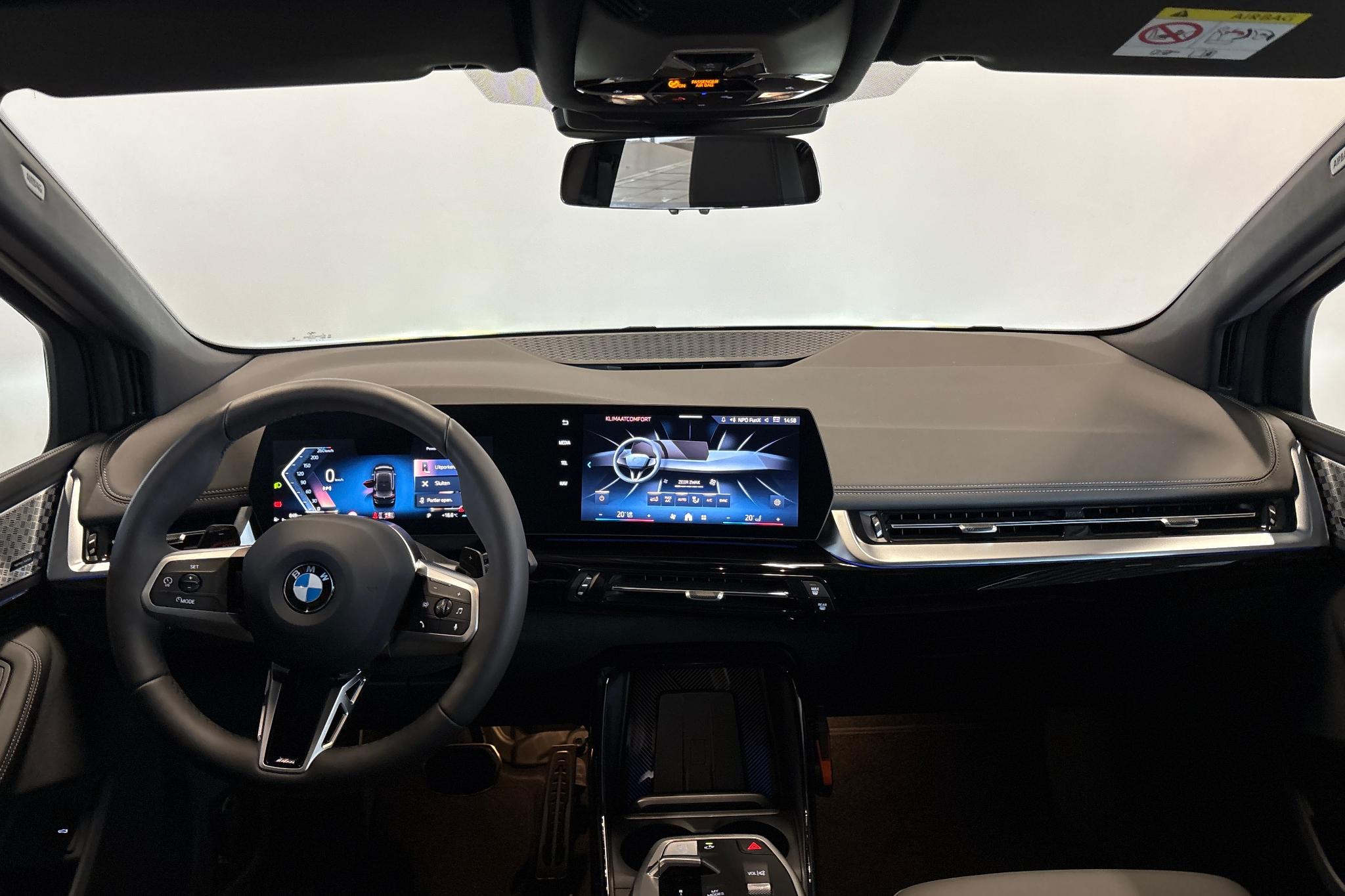 Foto van BMW 220i Active Tourer