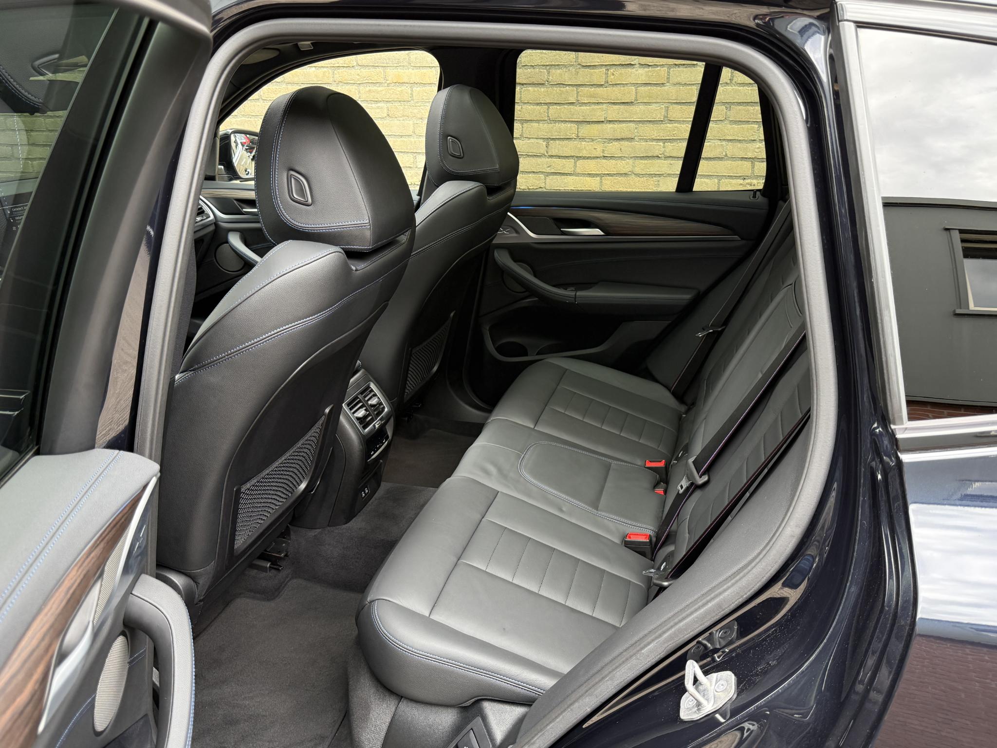 Foto van BMW Ix3