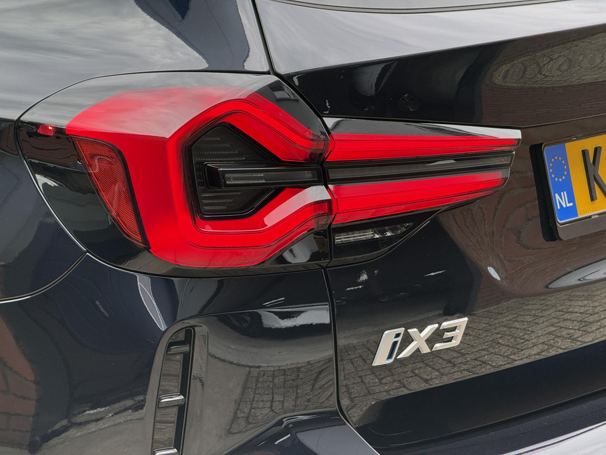 Foto van BMW Ix3