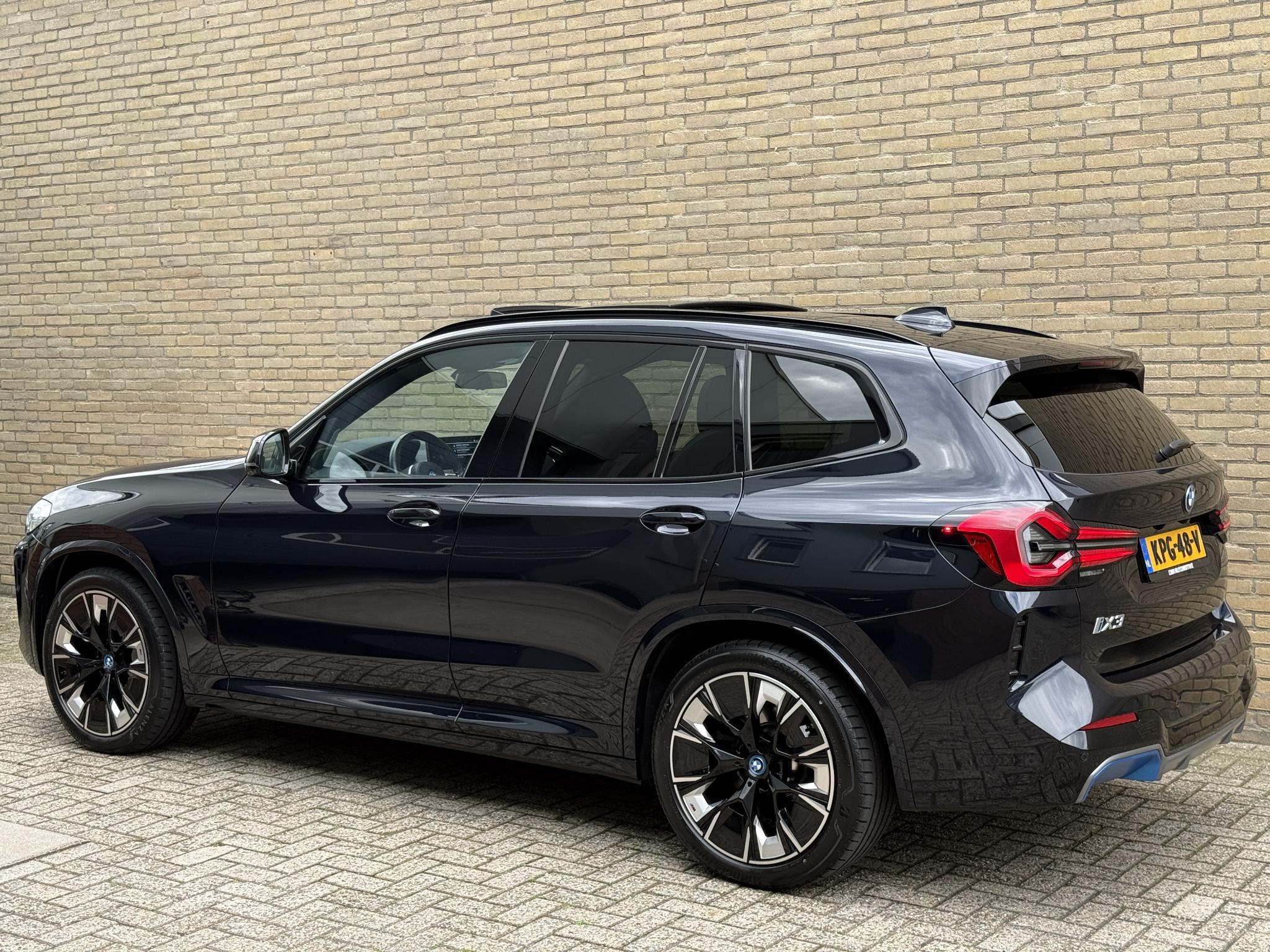 Foto van BMW Ix3