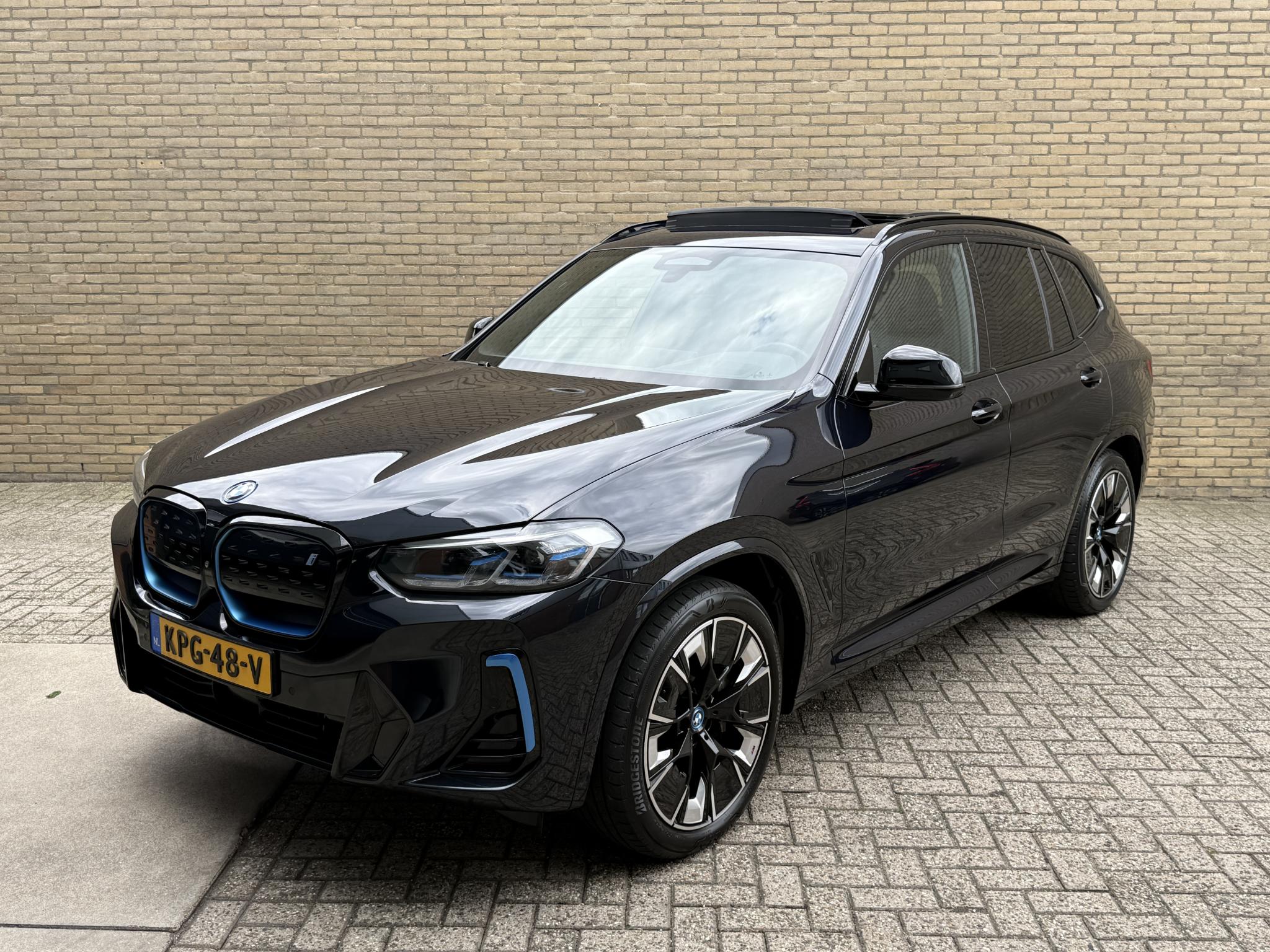 Foto van BMW Ix3