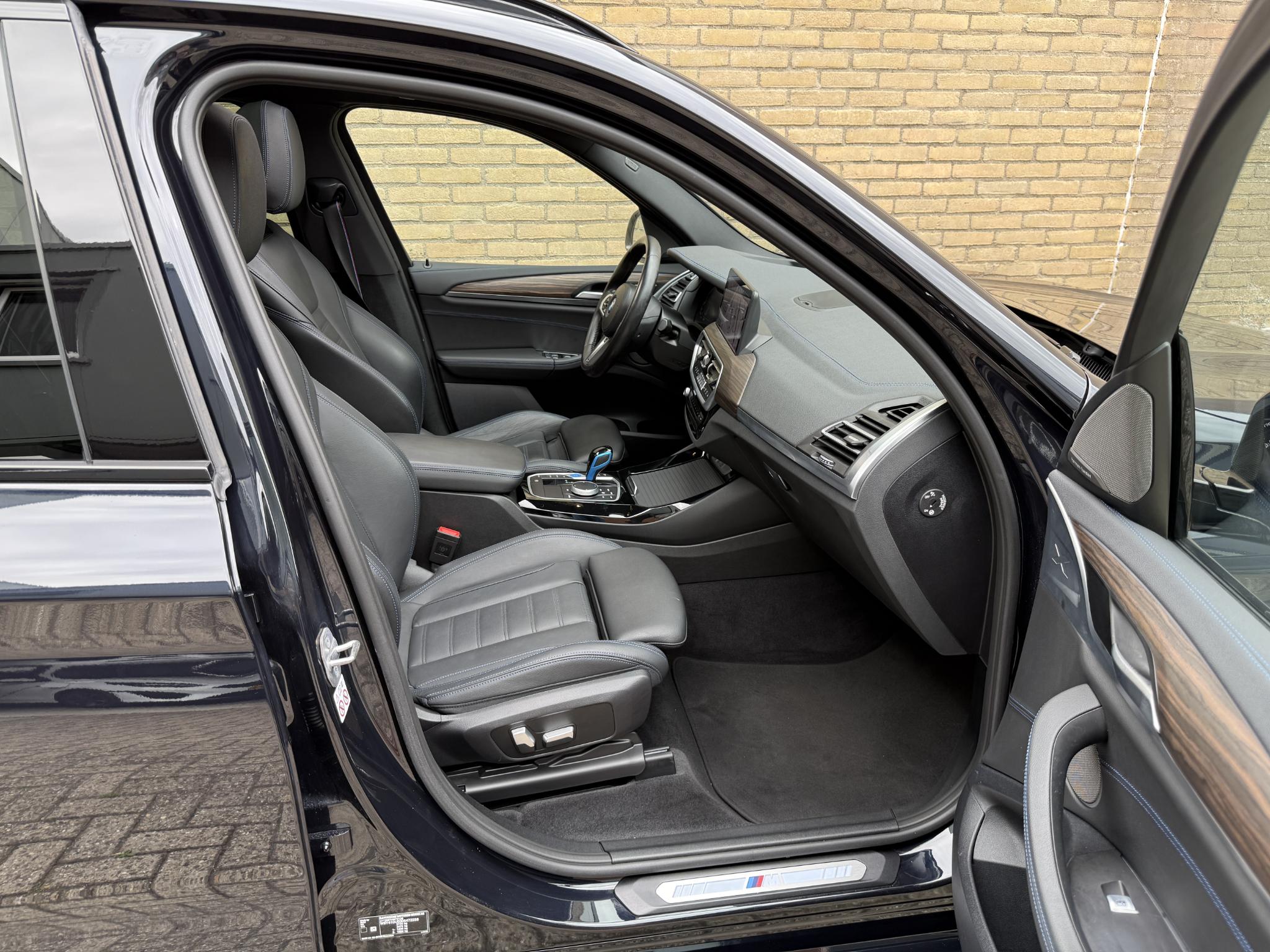 Foto van BMW Ix3