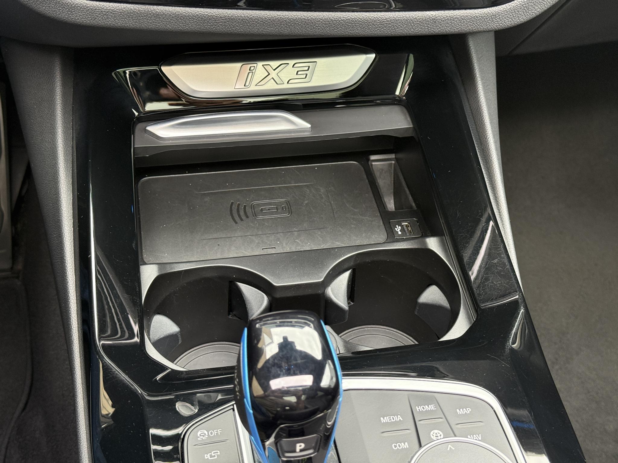 Foto van BMW Ix3