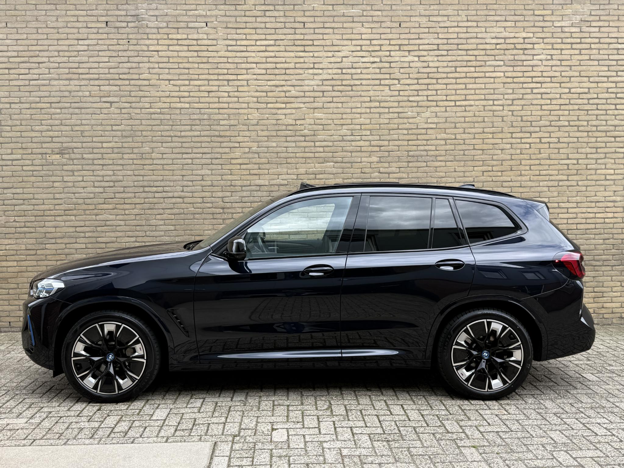 Foto van BMW Ix3