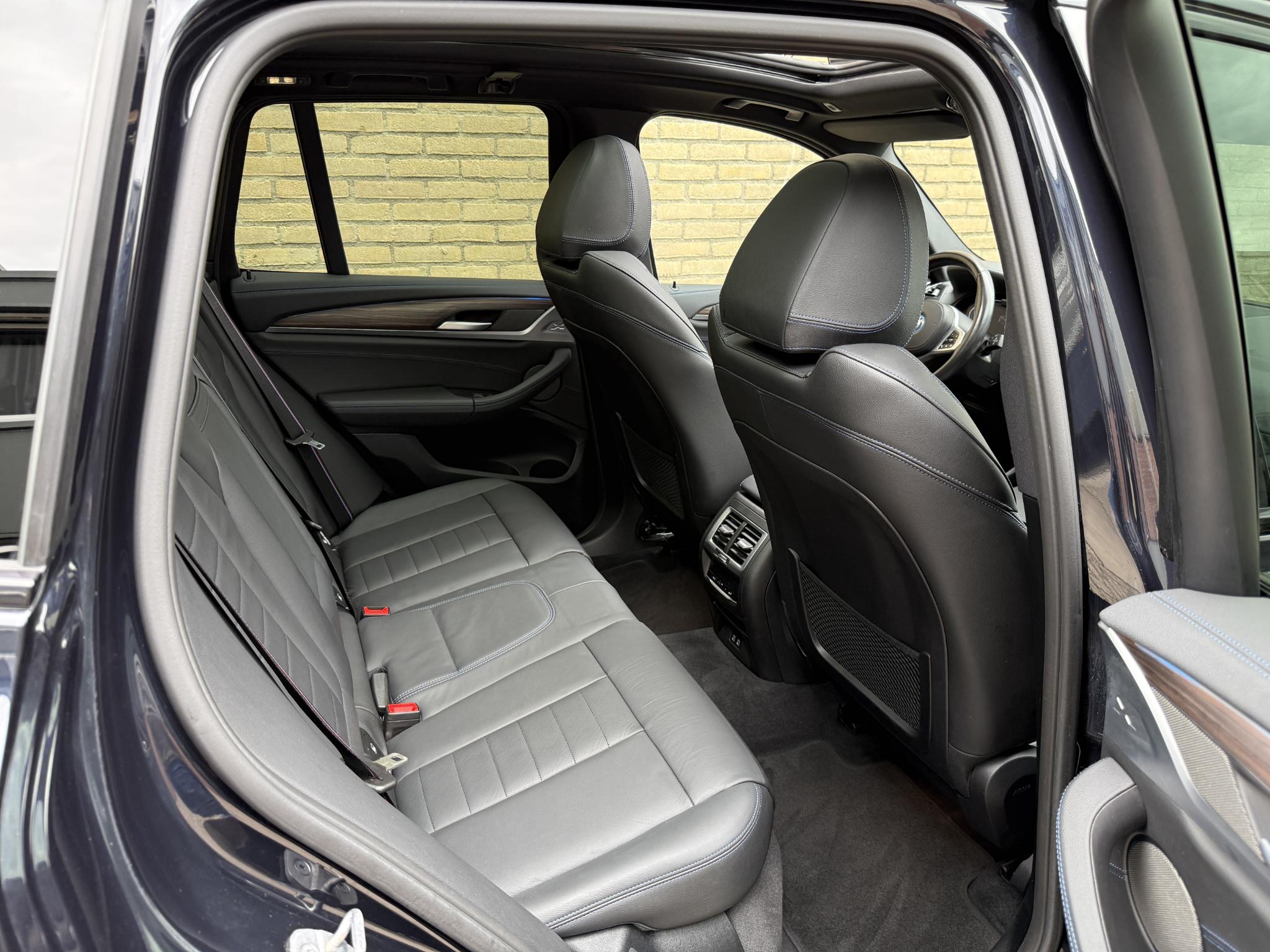 Foto van BMW Ix3