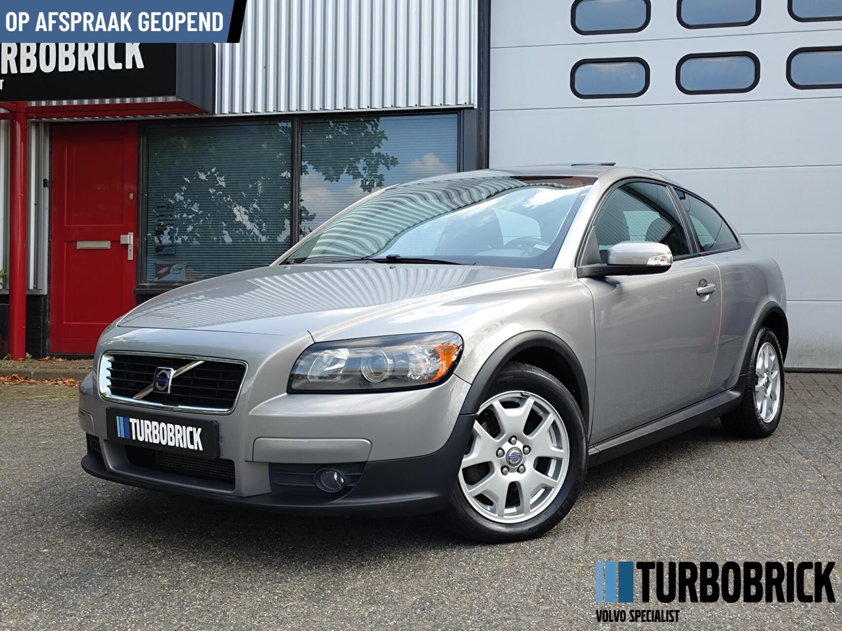 Volvo C30 1.6 Momentum |Clima|Cruise|el. Schuif/kantel|Youngtimer 2007 - voorkant