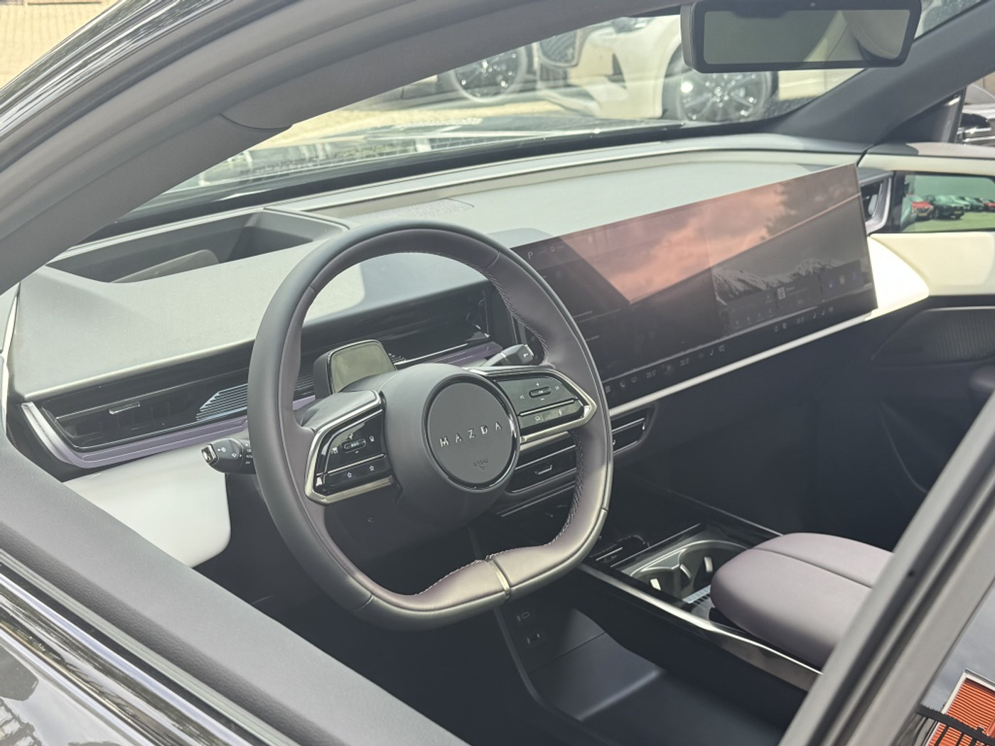 Foto van Mazda Cx-6e