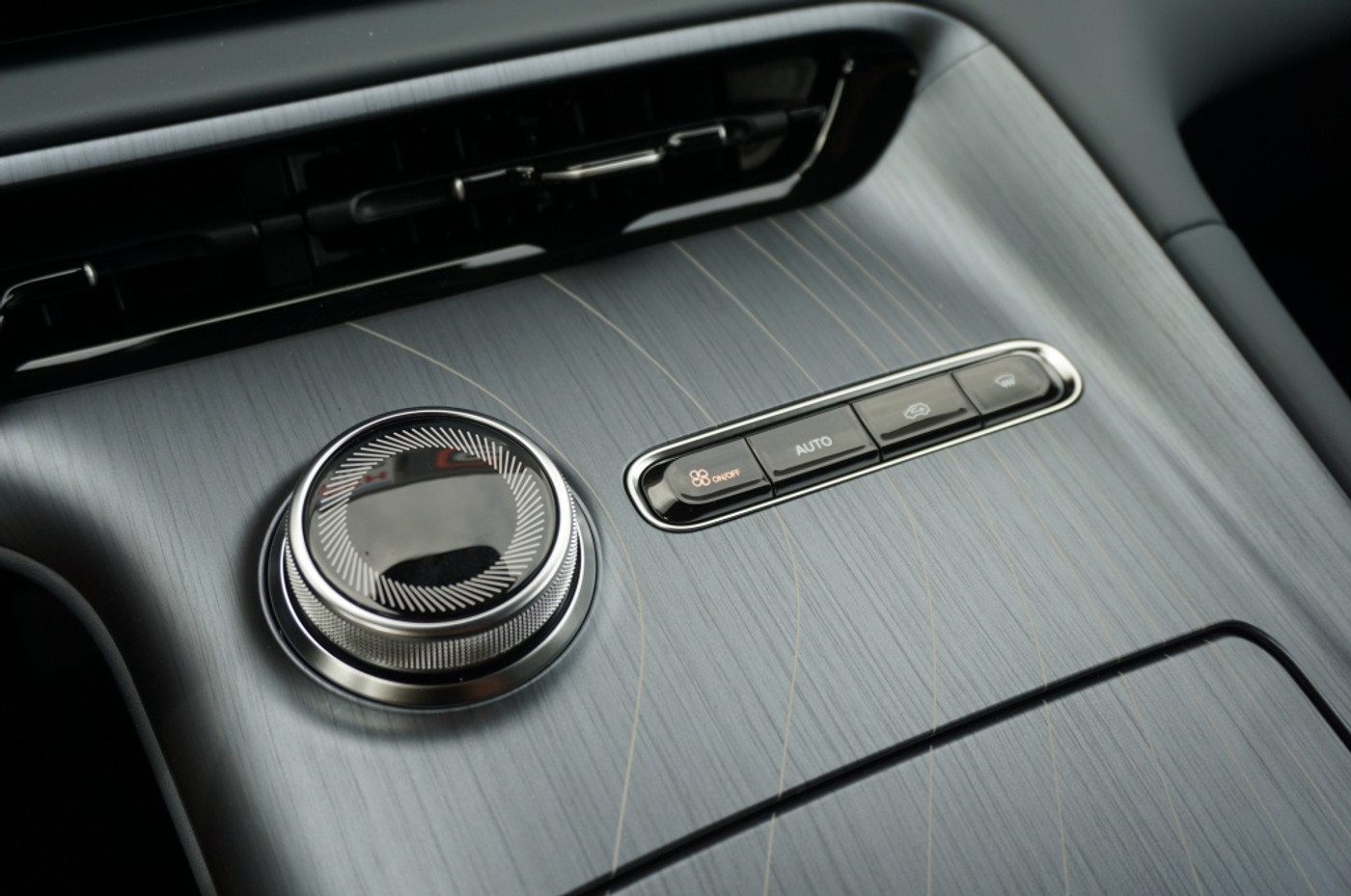 Foto van Geely E5