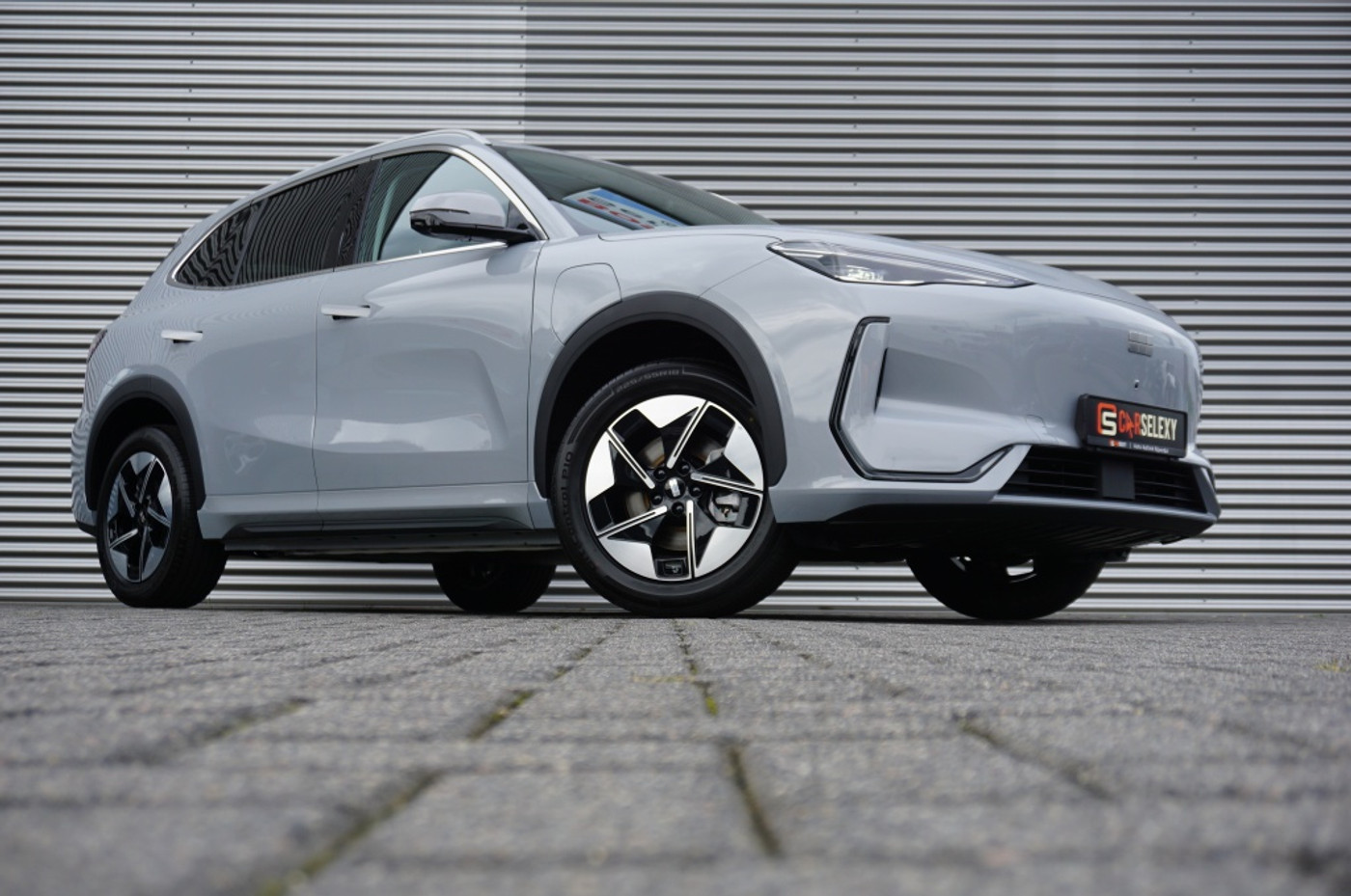 Foto van Geely E5
